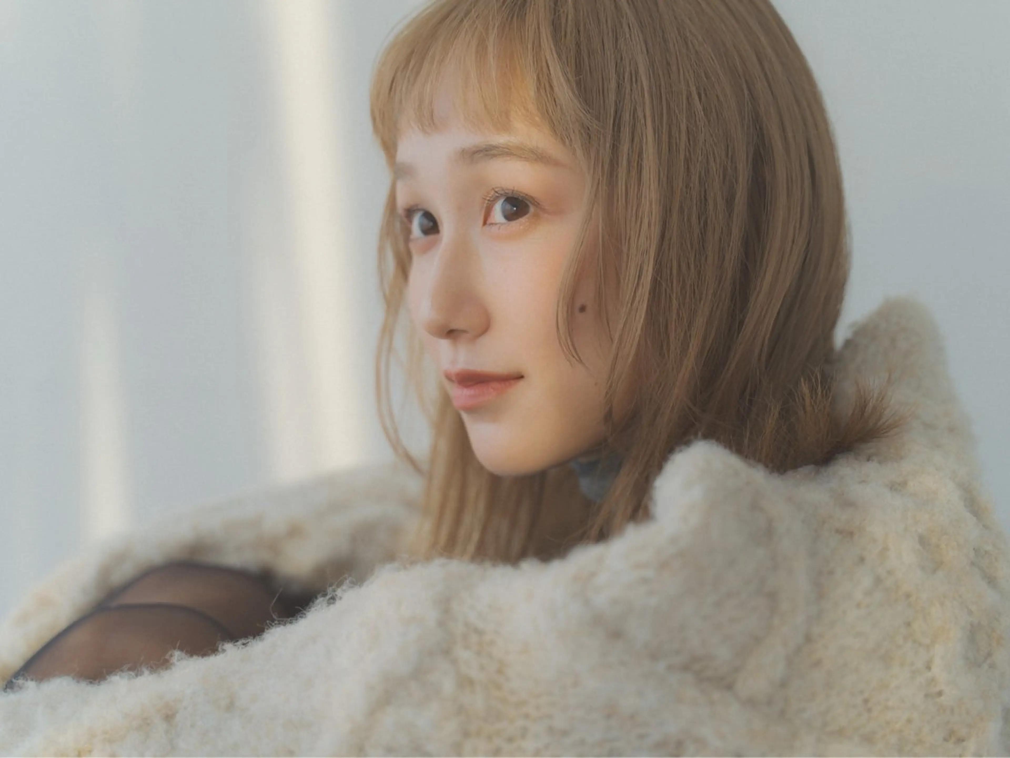 ミディアム 顔周りカット 髪質改善 韓国風ヘア レイヤーカット トリートメント カット アンニュイヘア/ 顔周りカット/眞弓萌のヘアスタイル