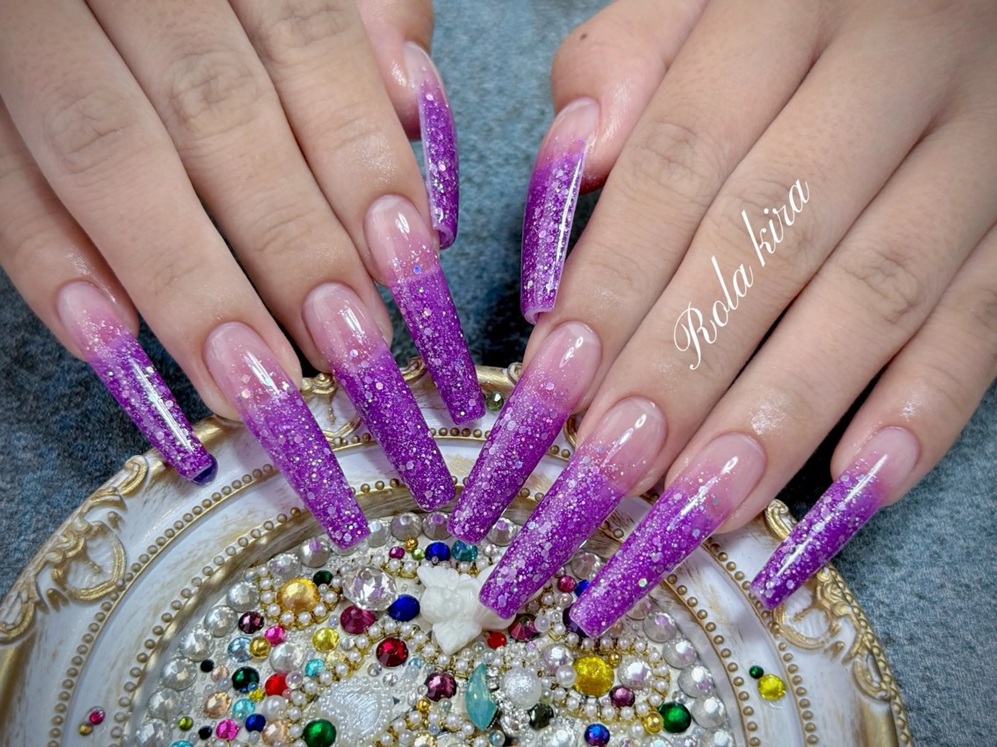 ロング ハンドネイル Rola kira 麗のネイルデザイン