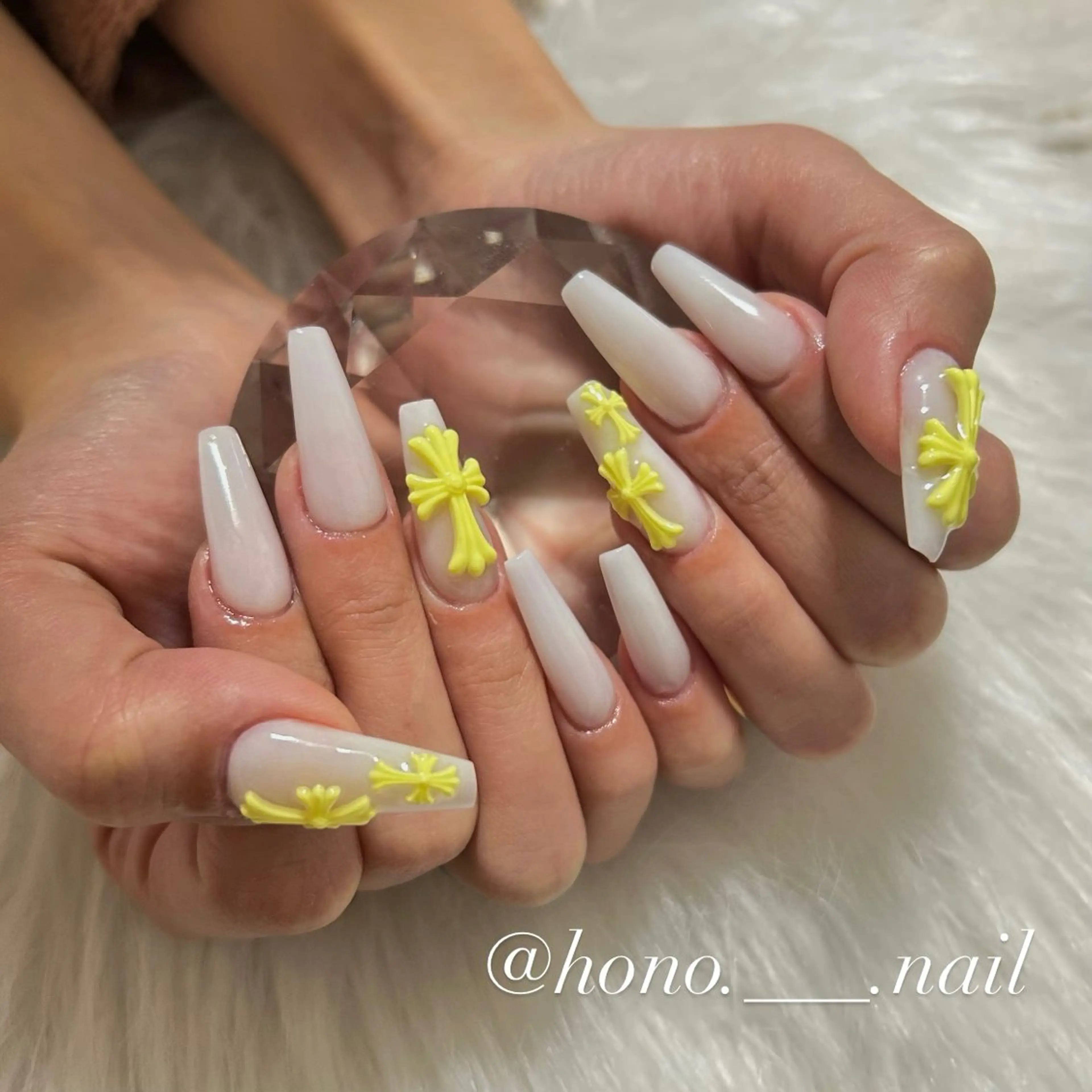 ネイル スカルプネイル NailSalo AriuMのネイルデザイン