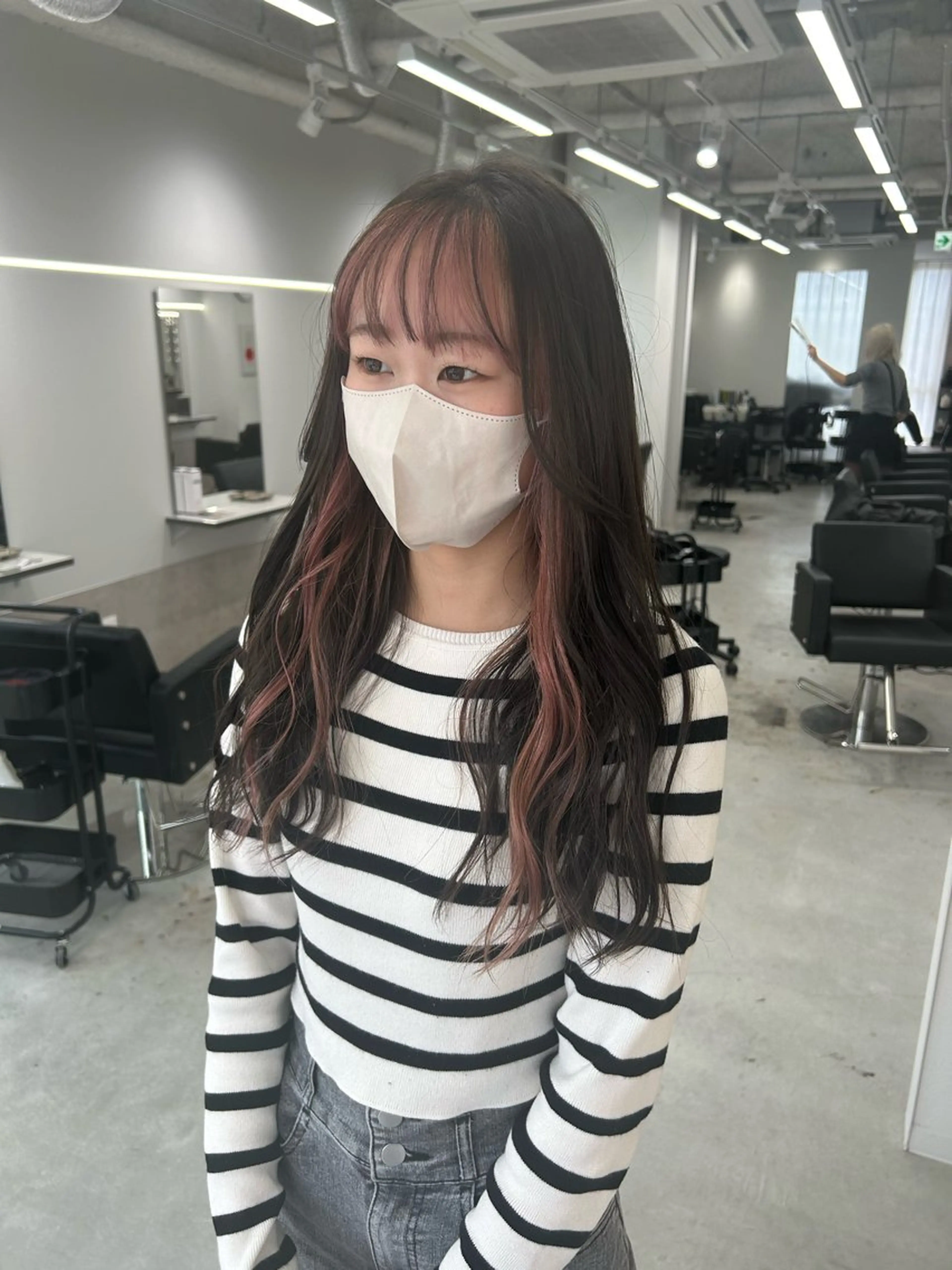 ロング カラー ベージュカラー ピンクカラー ピンクベージュ ヘアカラー Gisel みらののヘアスタイル