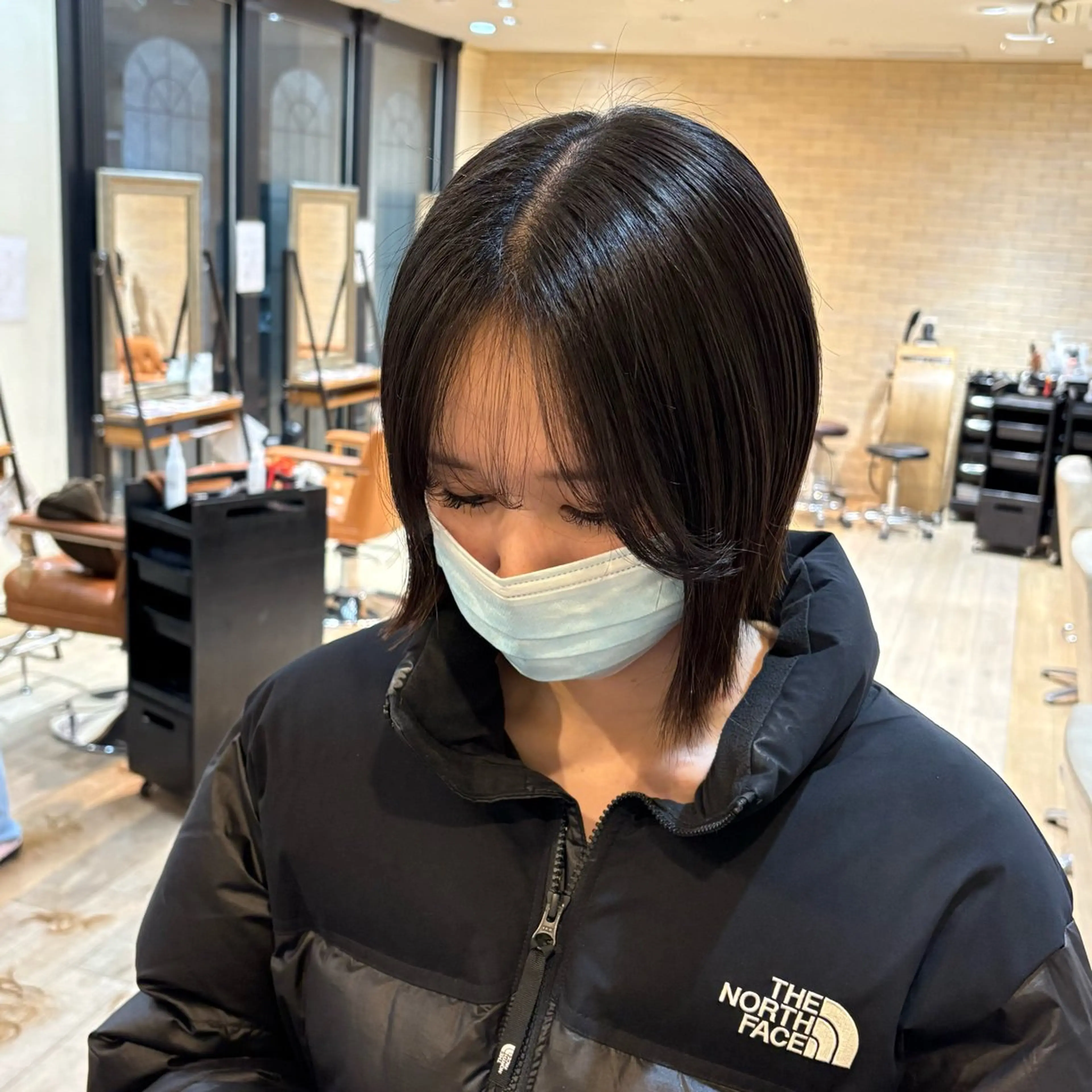 ショート カット トリートメント しおり🍬 KOKORO🤍のヘアスタイル