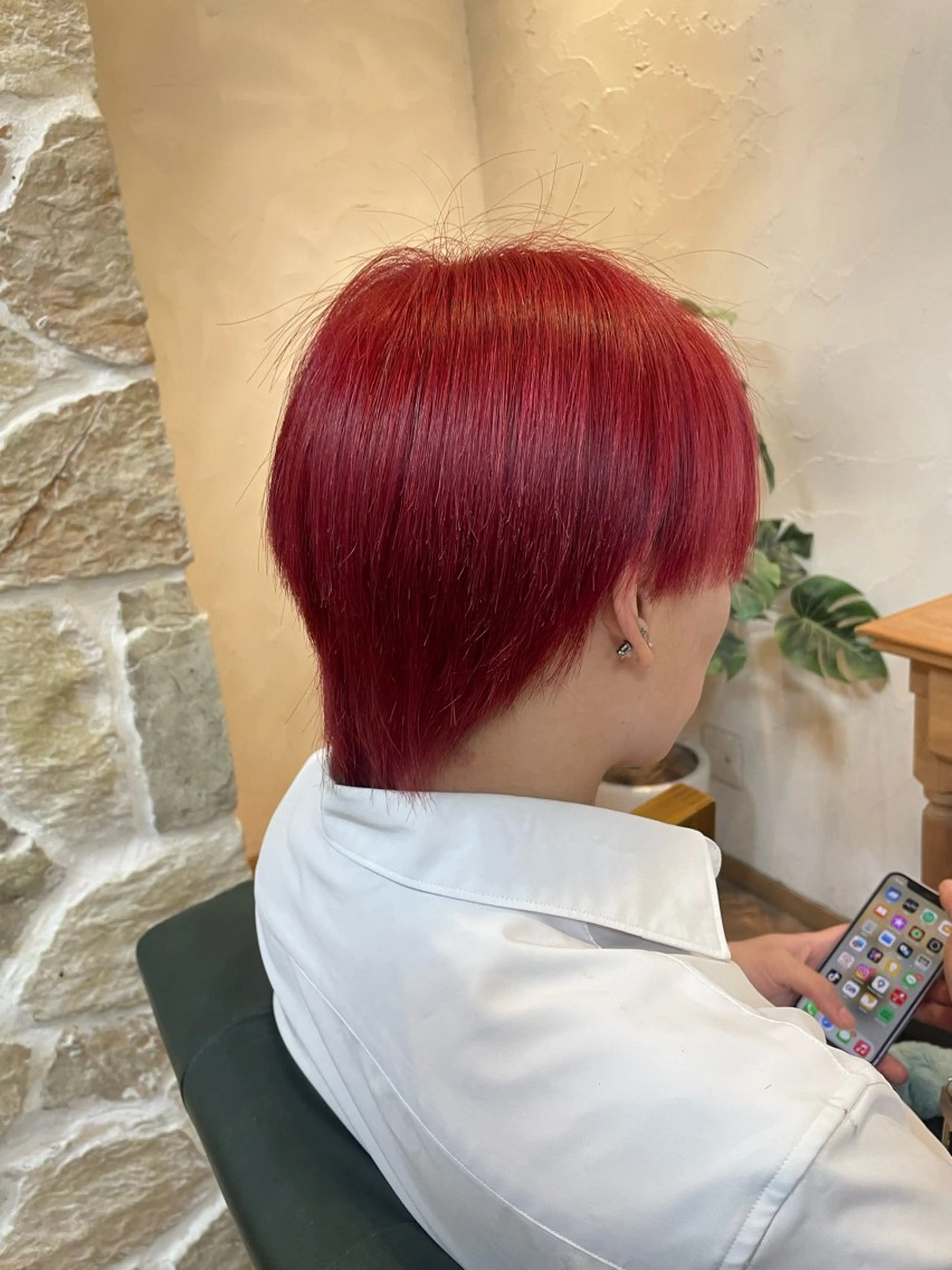 カラー LITTLE SORAのヘアスタイル