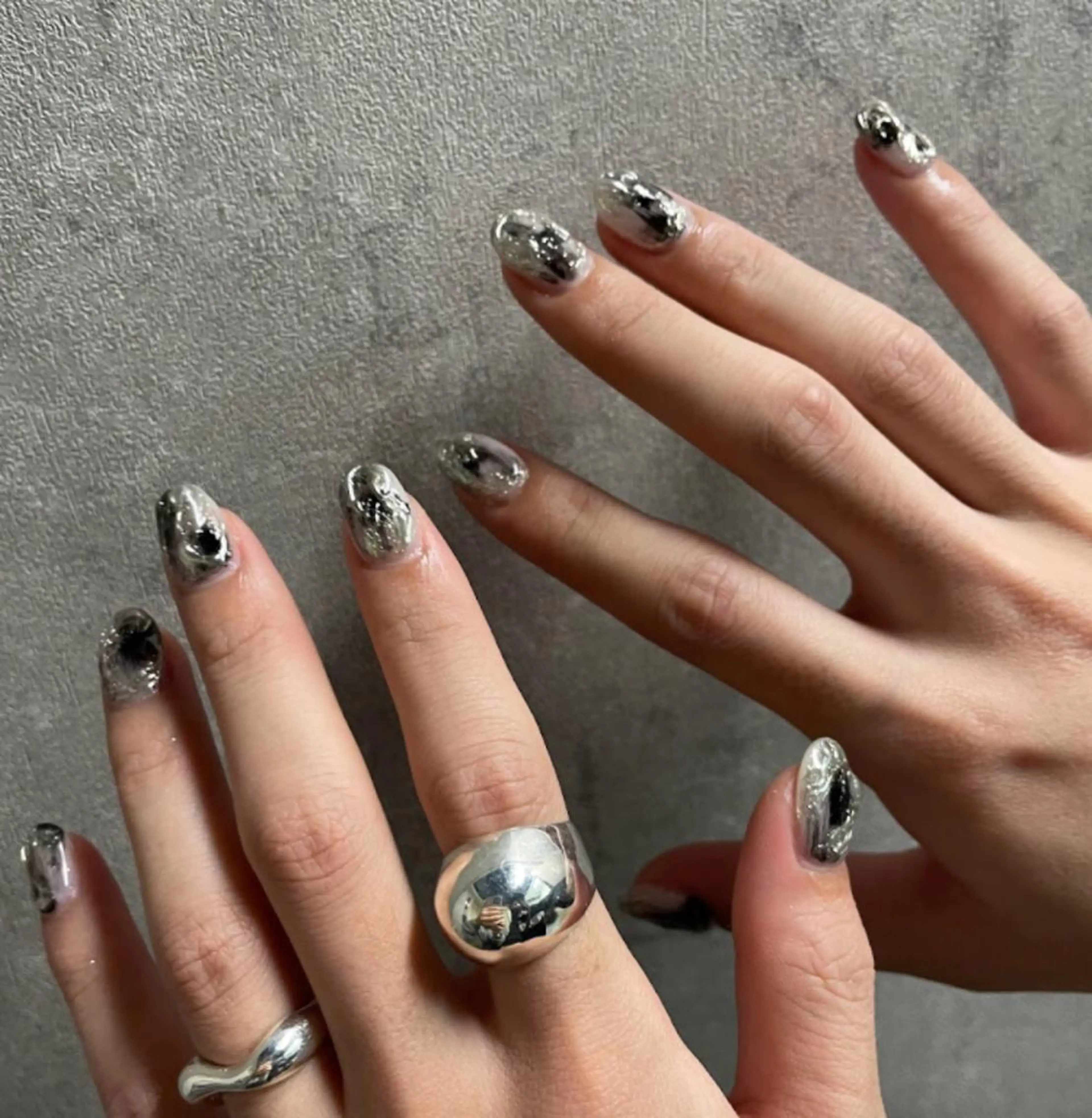 ネイル アートネイル フレンチネイル ジェルネイル グリーン ミラーネイル nailstudio eviz新宿店のネイルデザイン