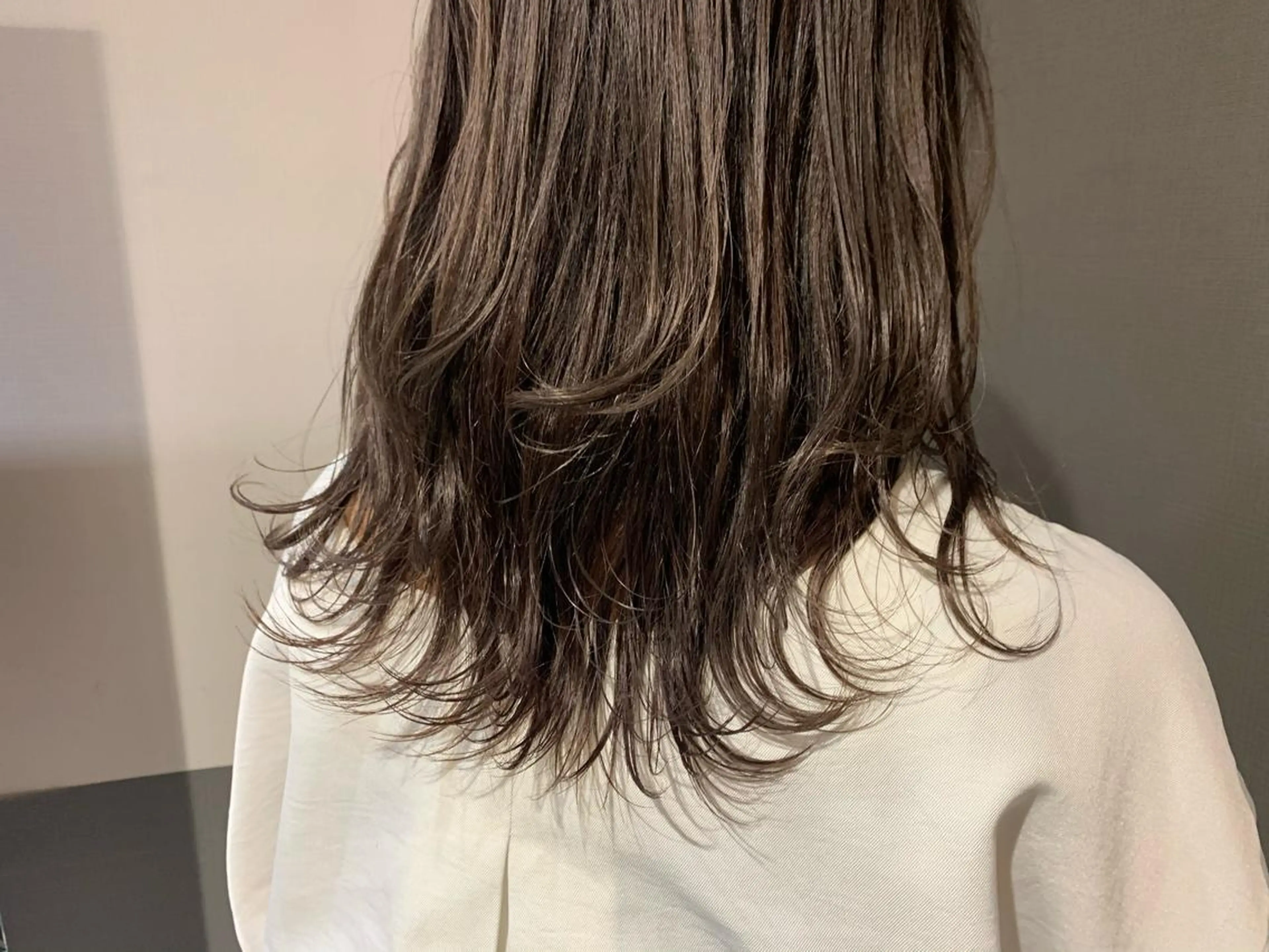 ミディアム カラー ブリーチ モデルさん募集中IT byALBUM八王子のヘアスタイル