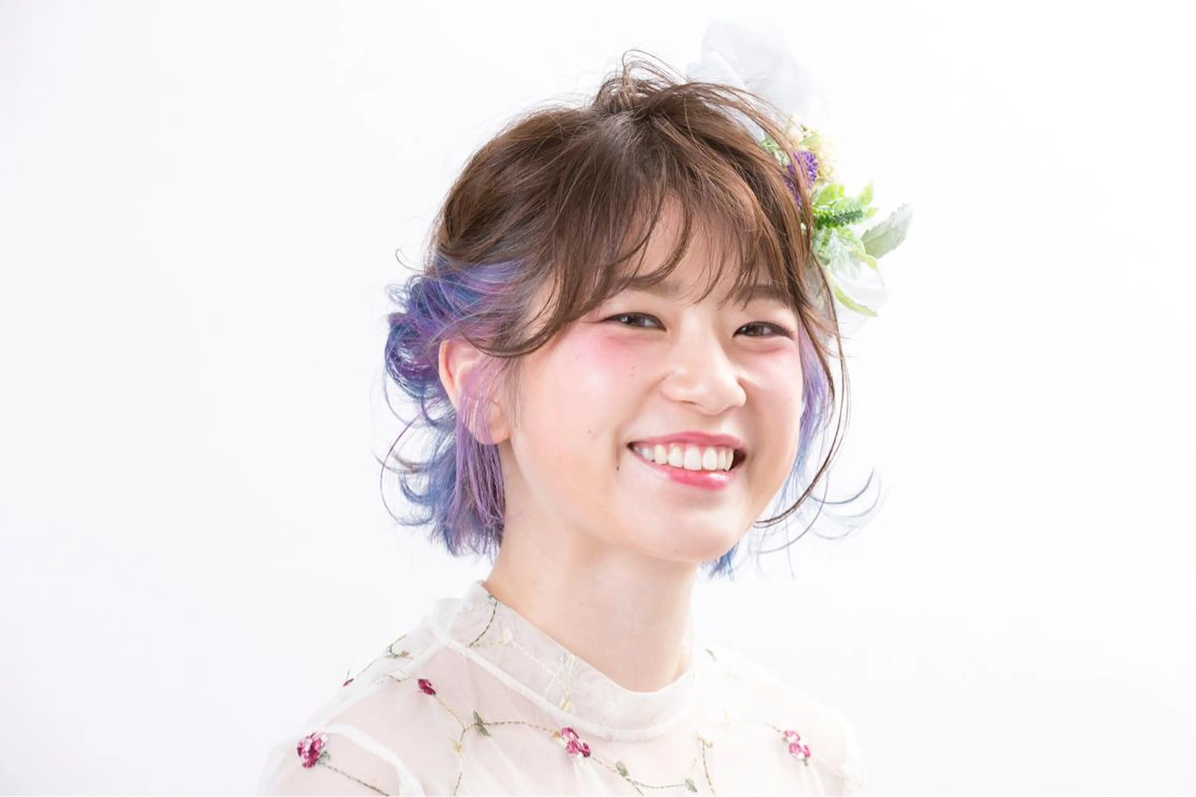 ショート ヘアアレンジ ブリーチ/ハイトーン SERINAのヘアスタイル