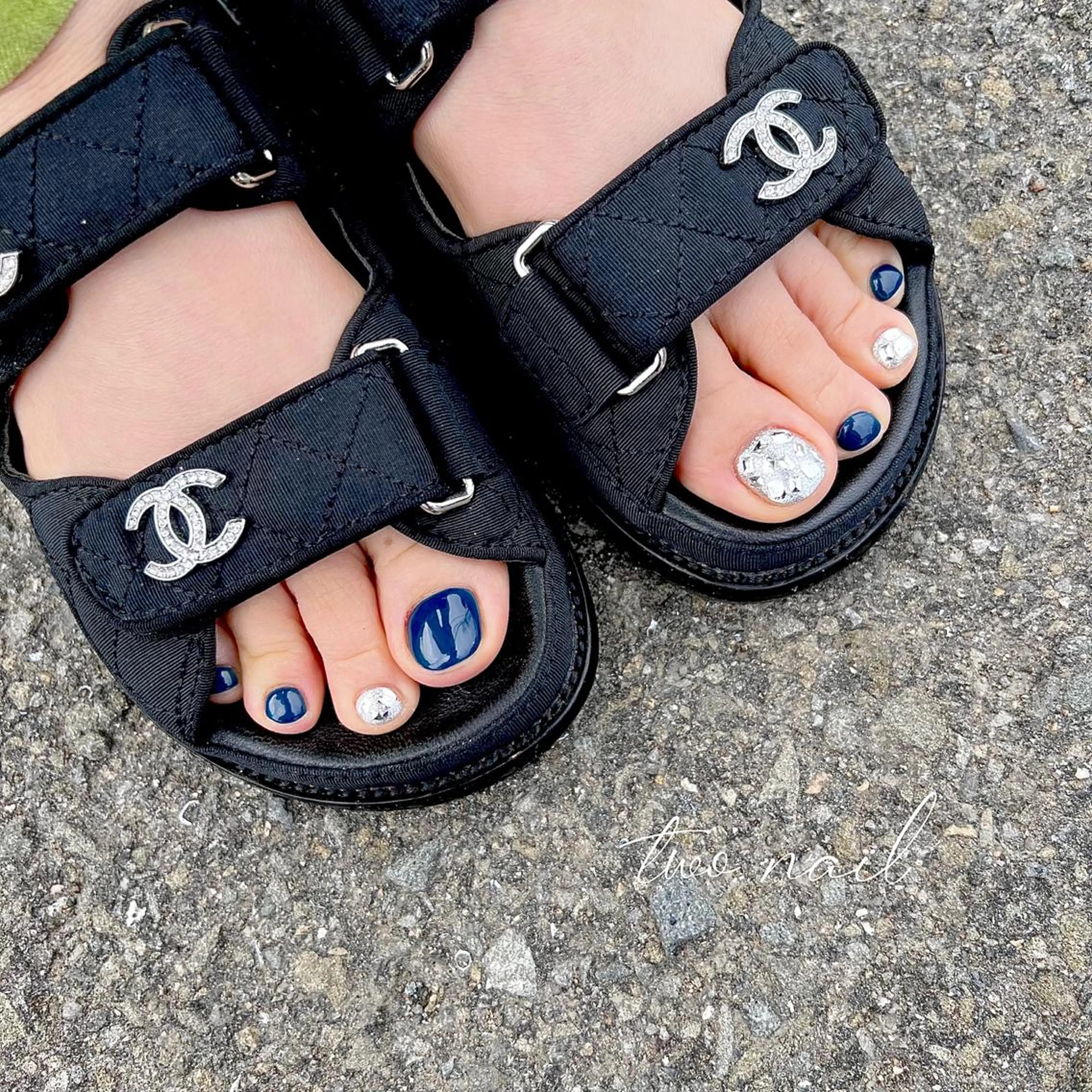 ネイル アートネイル フットネイル ハート ニュアンスネイル ホワイト フットネイル two nailのネイルデザイン