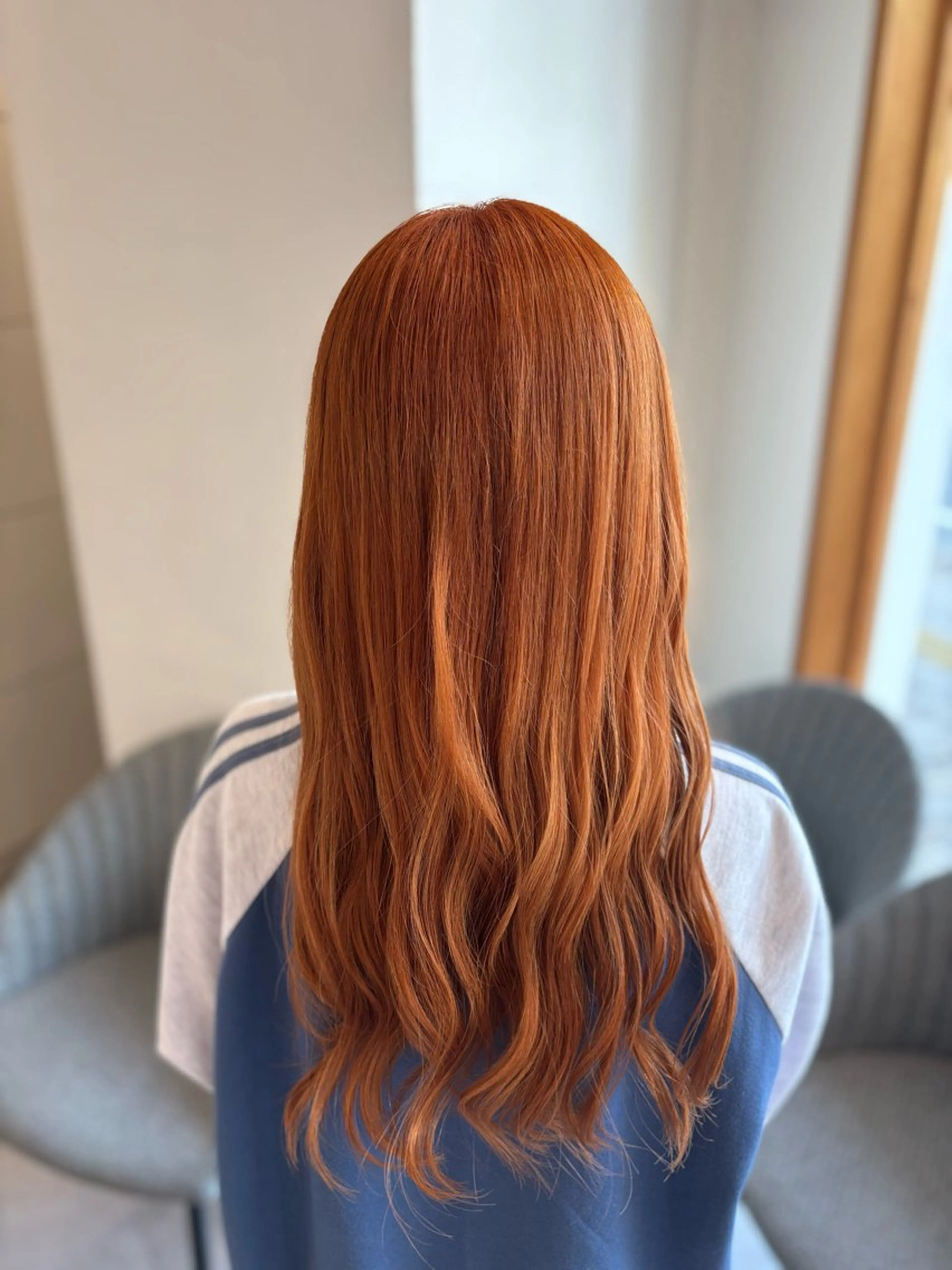 ロング カラー ブリーチ オレンジ カット ヘアカラー 仲矢 あゆ美のヘアスタイル