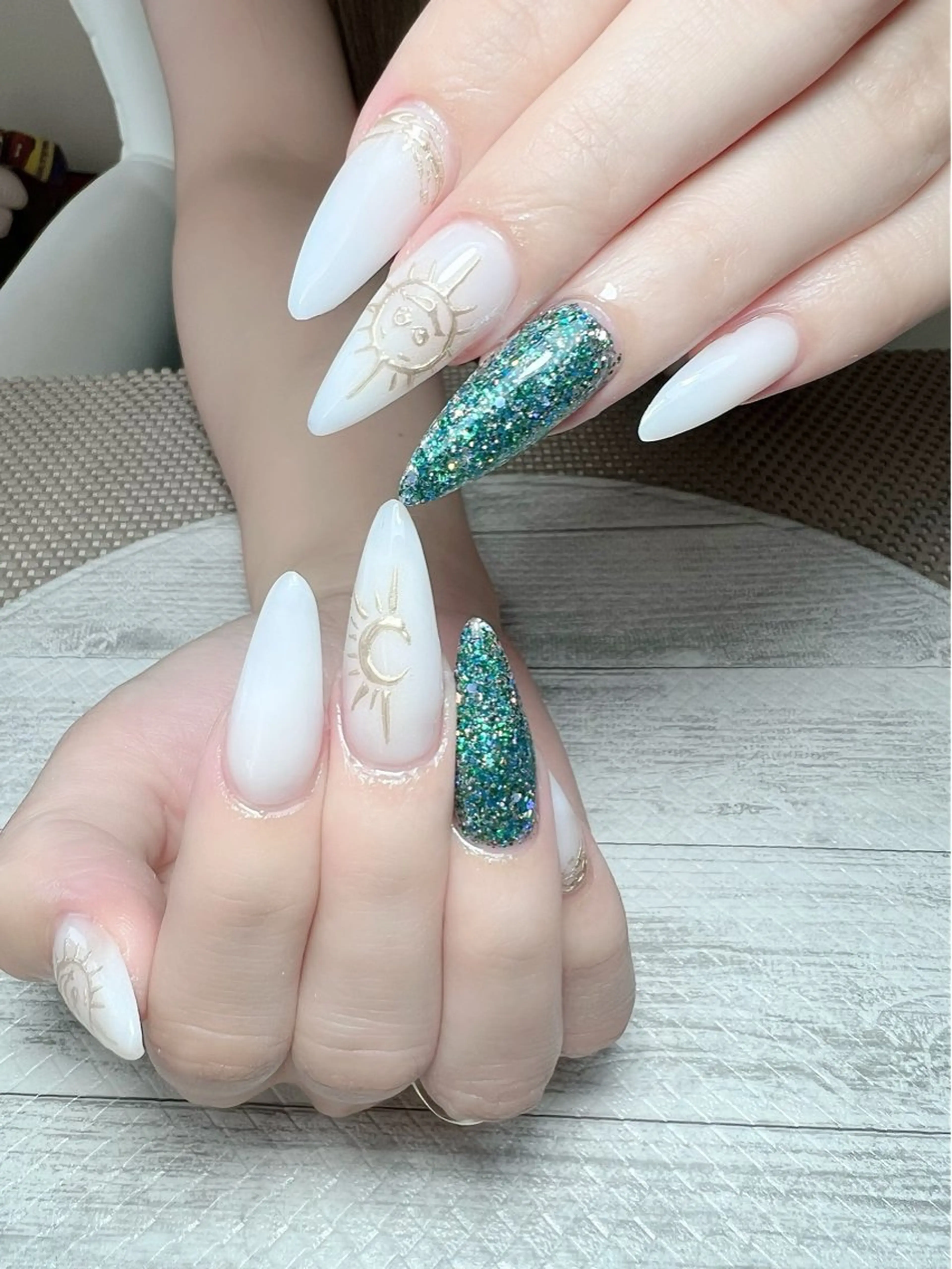 ネイル アートネイル 持ち込み スカルプネイル ハンドネイル シェヌネイル JURAのネイルデザイン