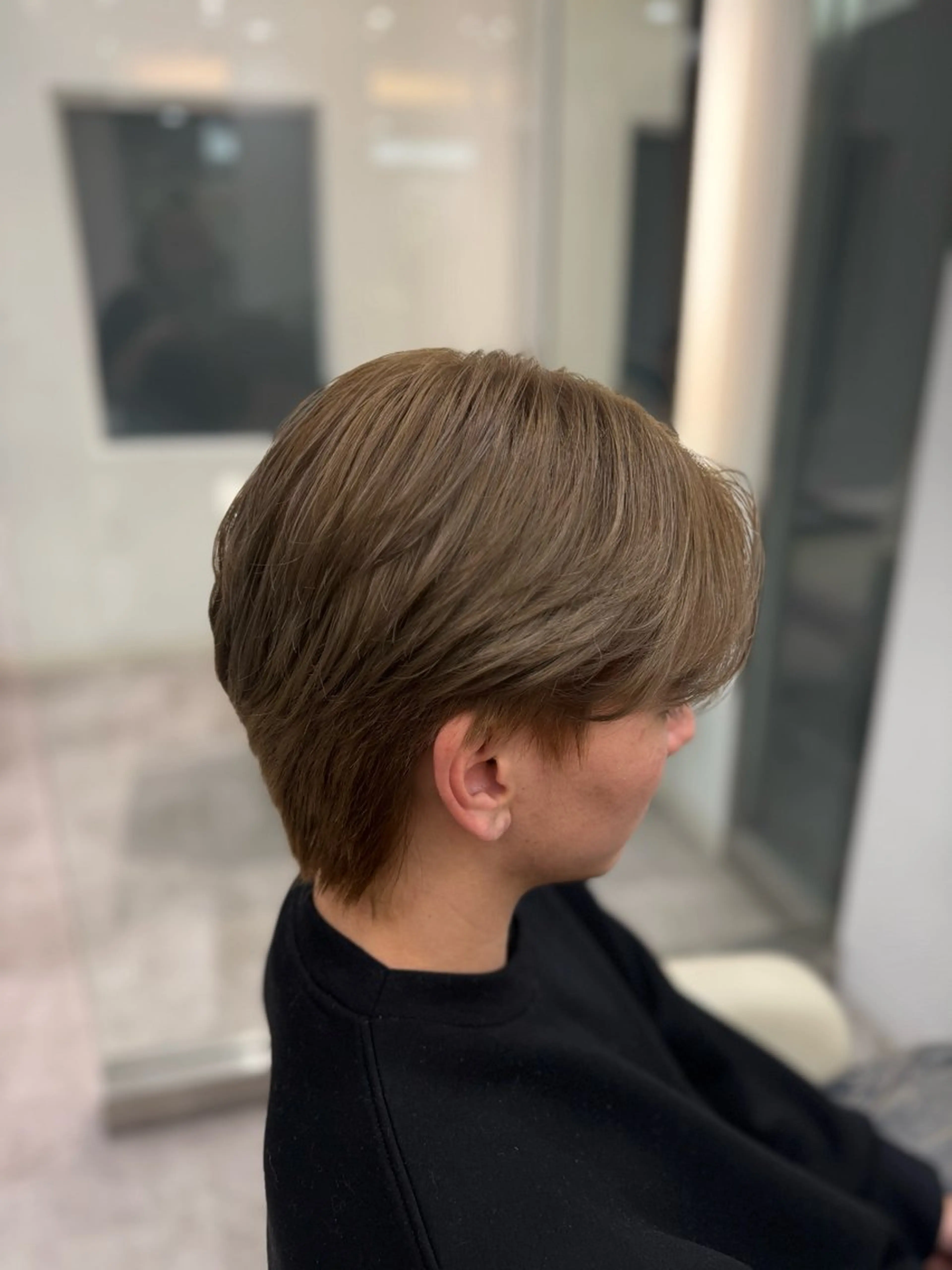 ショート カラー ベージュカラー ブリーチ ケアブリーチ 透明感カラー デザインカラー 渋谷髪質改善/縮毛 矯正/かすが🪽🫧のヘアスタイル