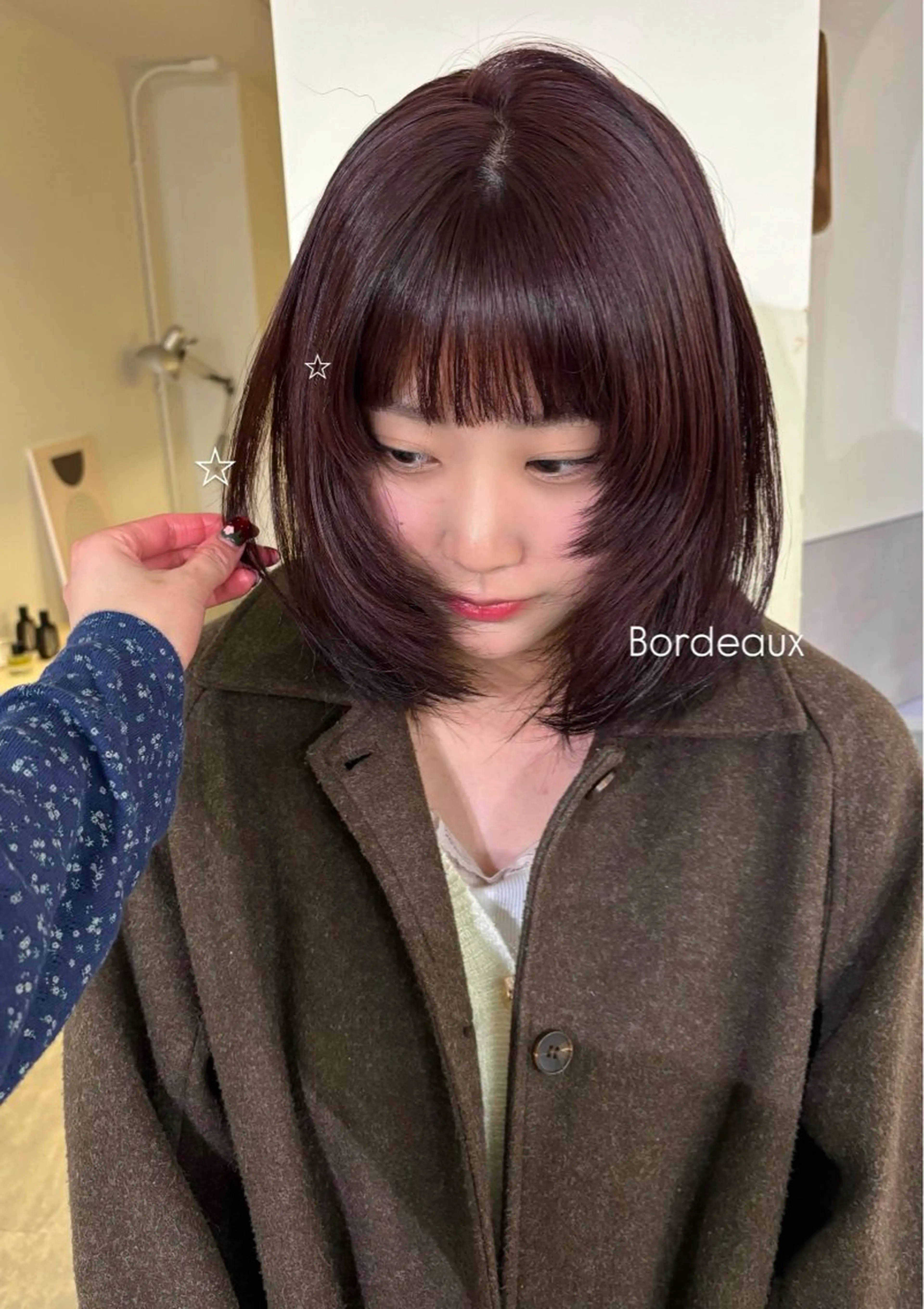 カラー ボルドーカラー 透明感カラー ヘアカラー rinka/暖色 ボブカットモデルのヘアスタイル