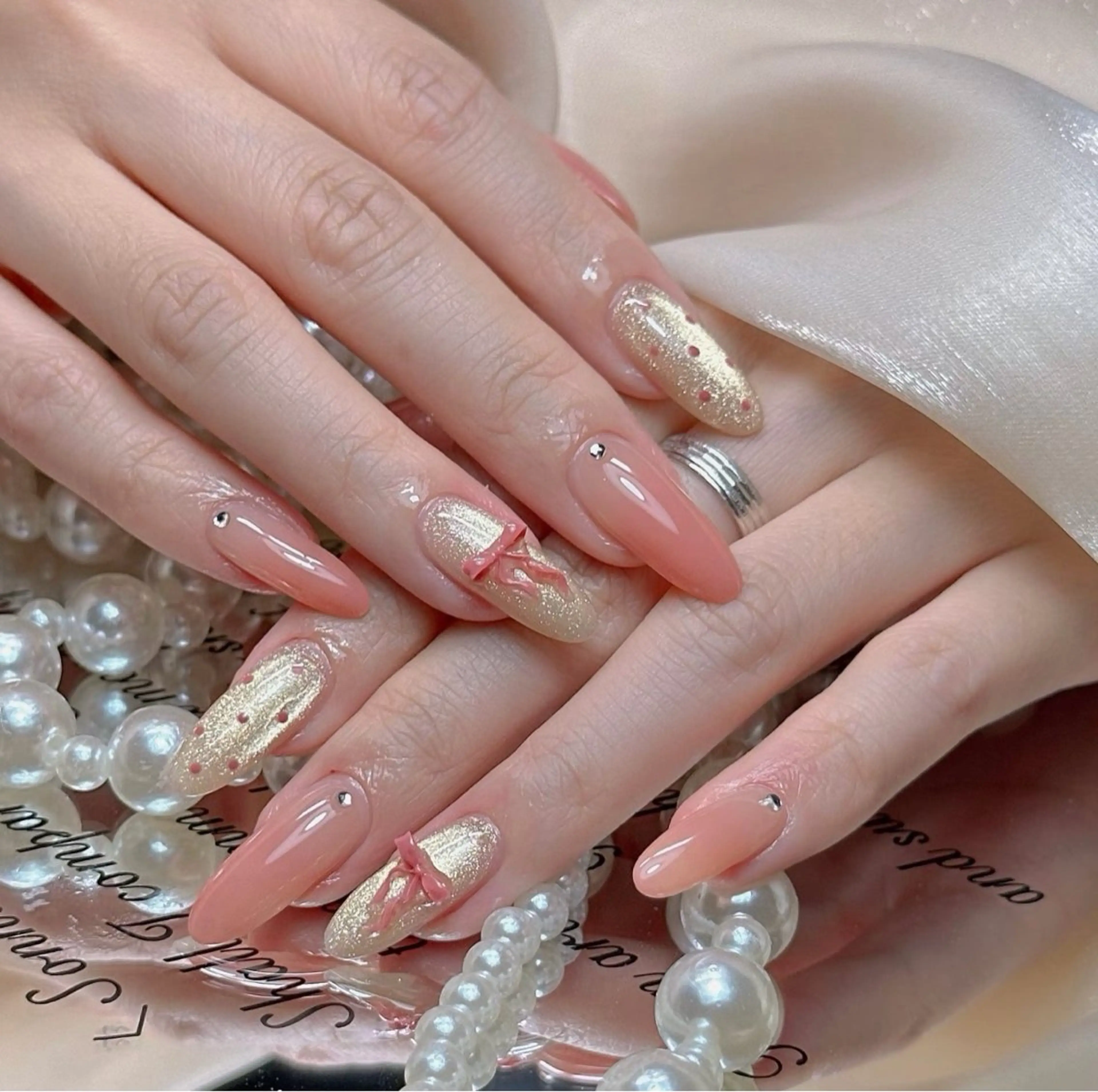 ネイル オーロラネイル べっ甲ネイル チークネイル 成人式 長さ出し ハンドネイル ハンドケア For you. Nail Salonのネイルデザイン