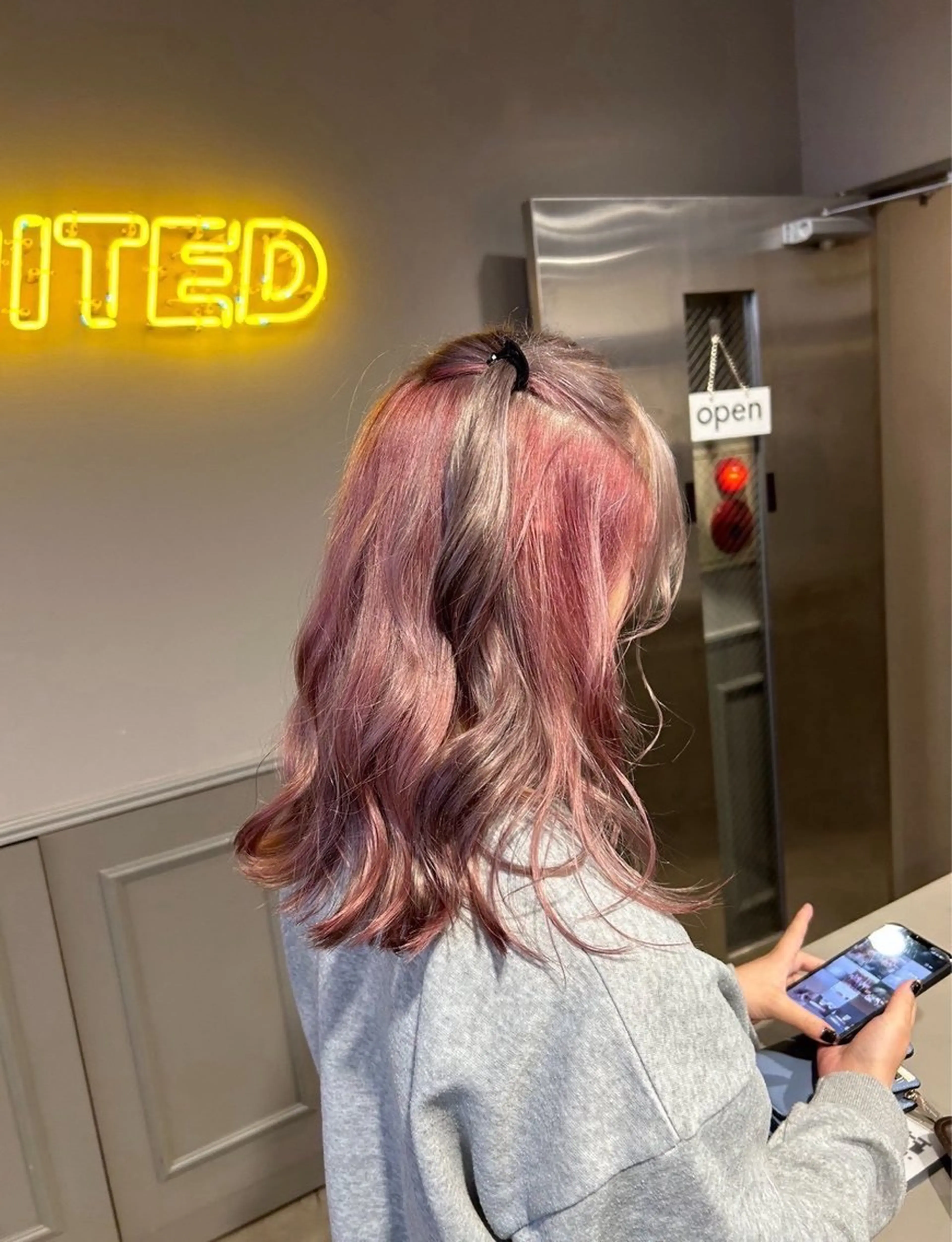 セミロング ヘアカラー トリートメント 透明感艶カラー♠️ TAKUMIのヘアスタイル