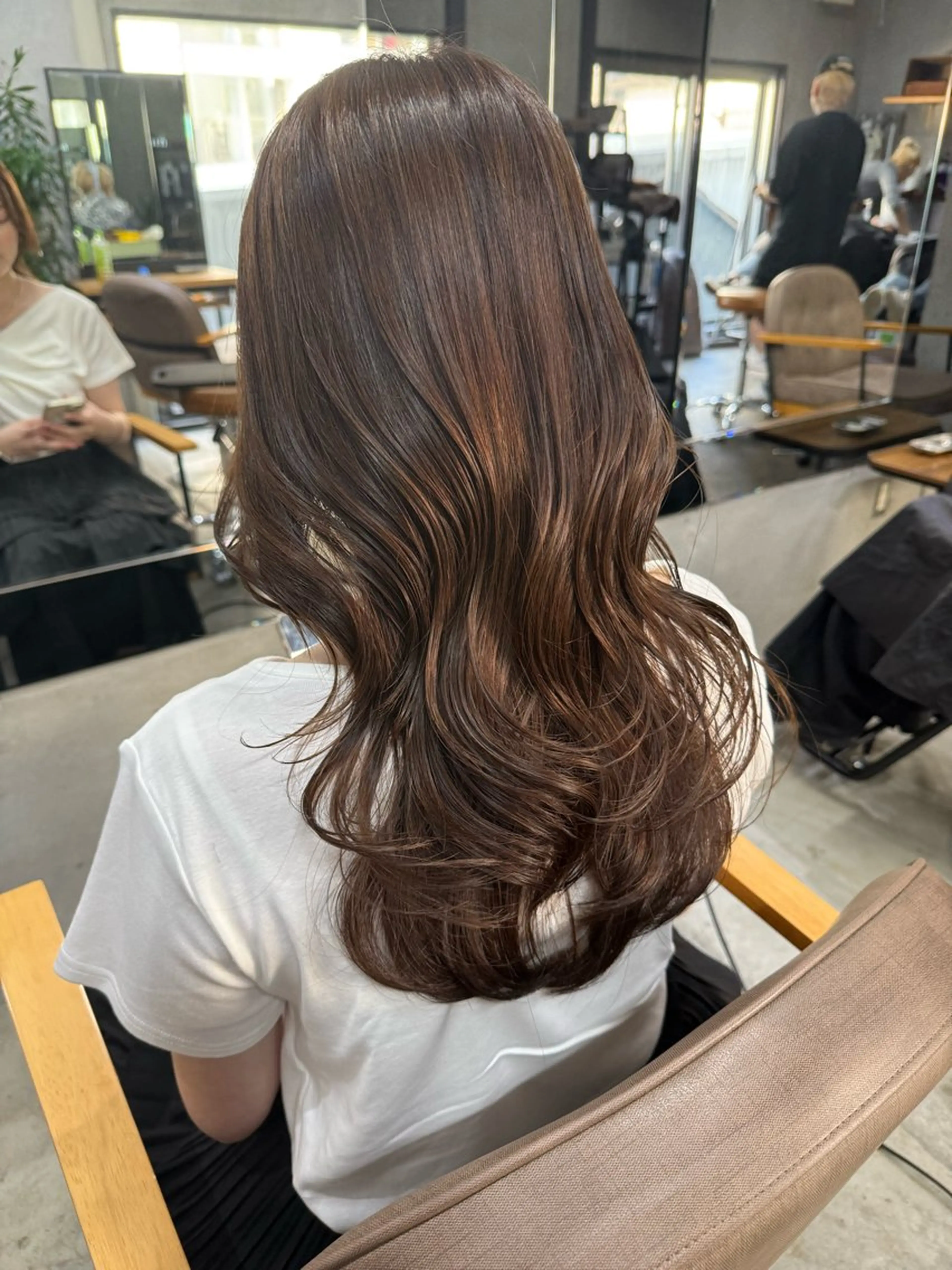 セミロング カラー ベージュカラー レイヤーカット AIRI layer cut hairのヘアスタイル