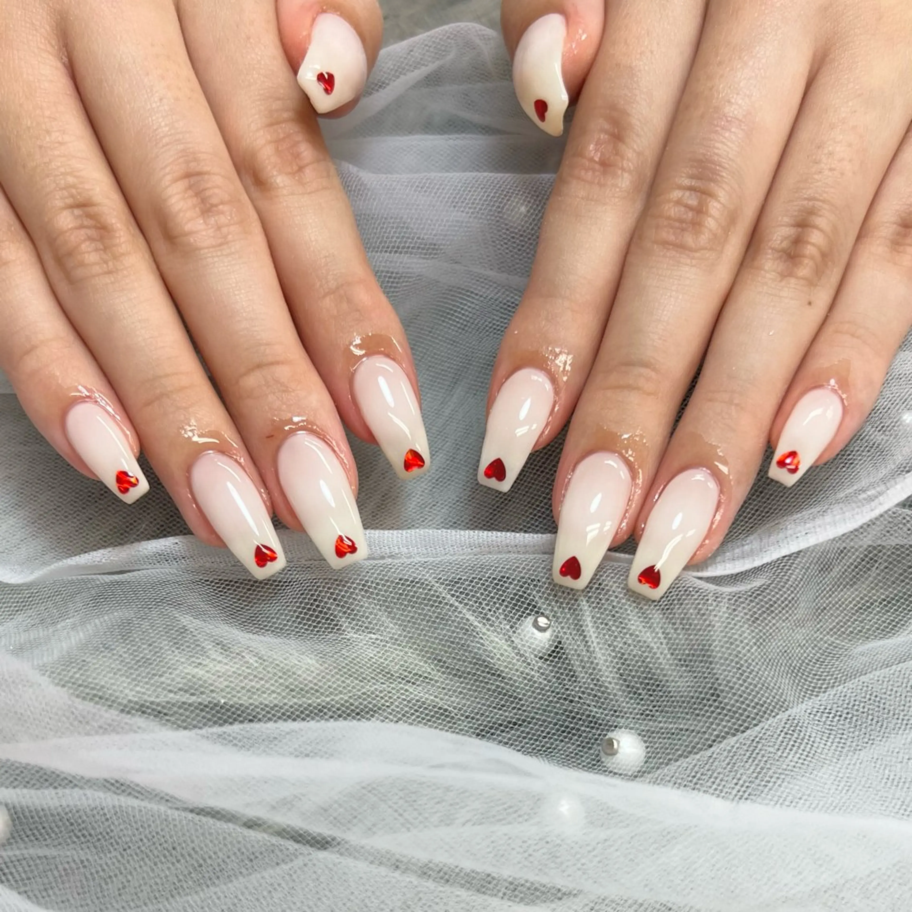 ネイル ワンカラーネイル バレンタイン ハンドネイル NANA HARUKAのネイルデザイン