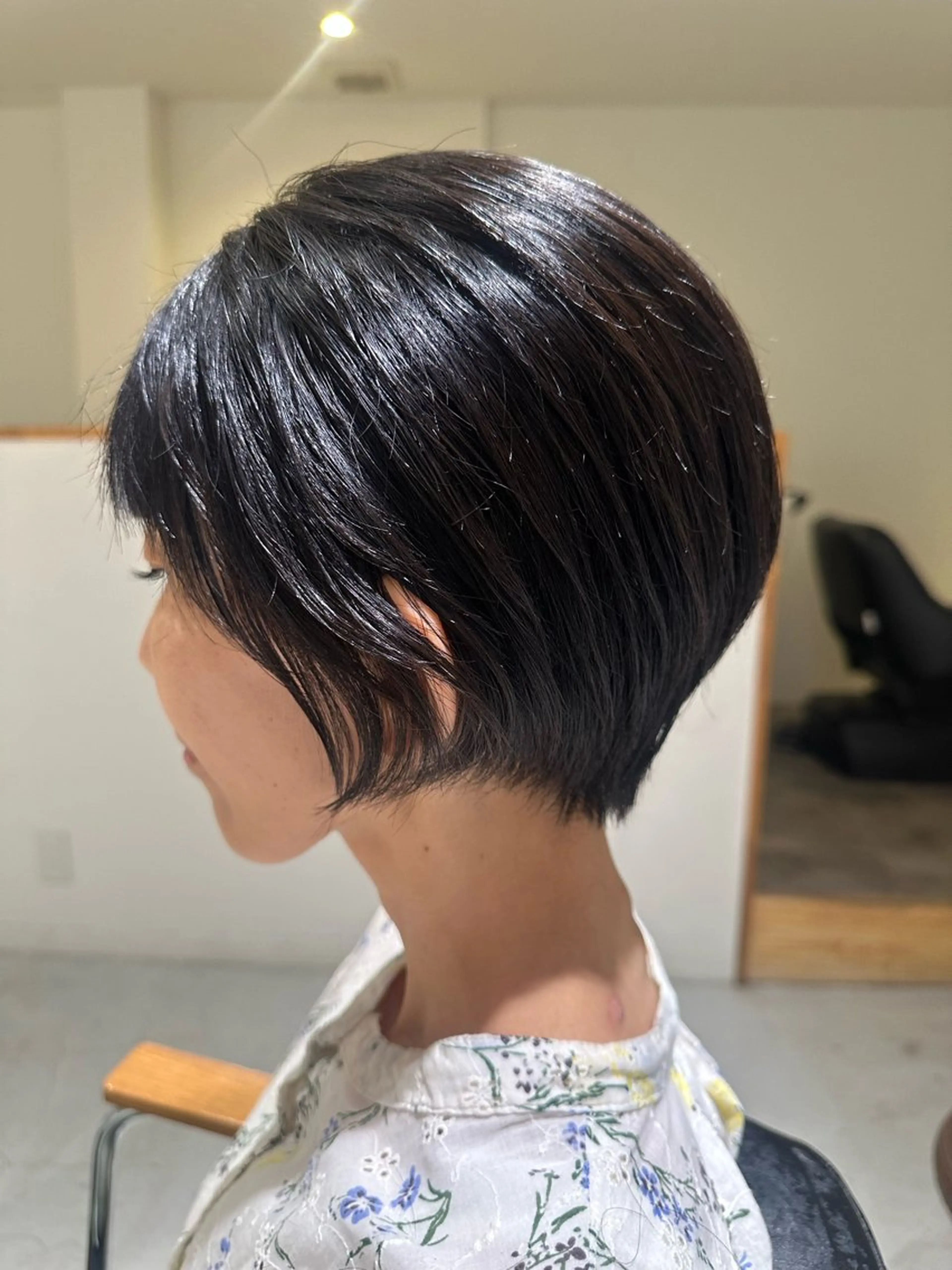 ショート レイヤー/蟹江/ くすみカラー/川口のヘアスタイル