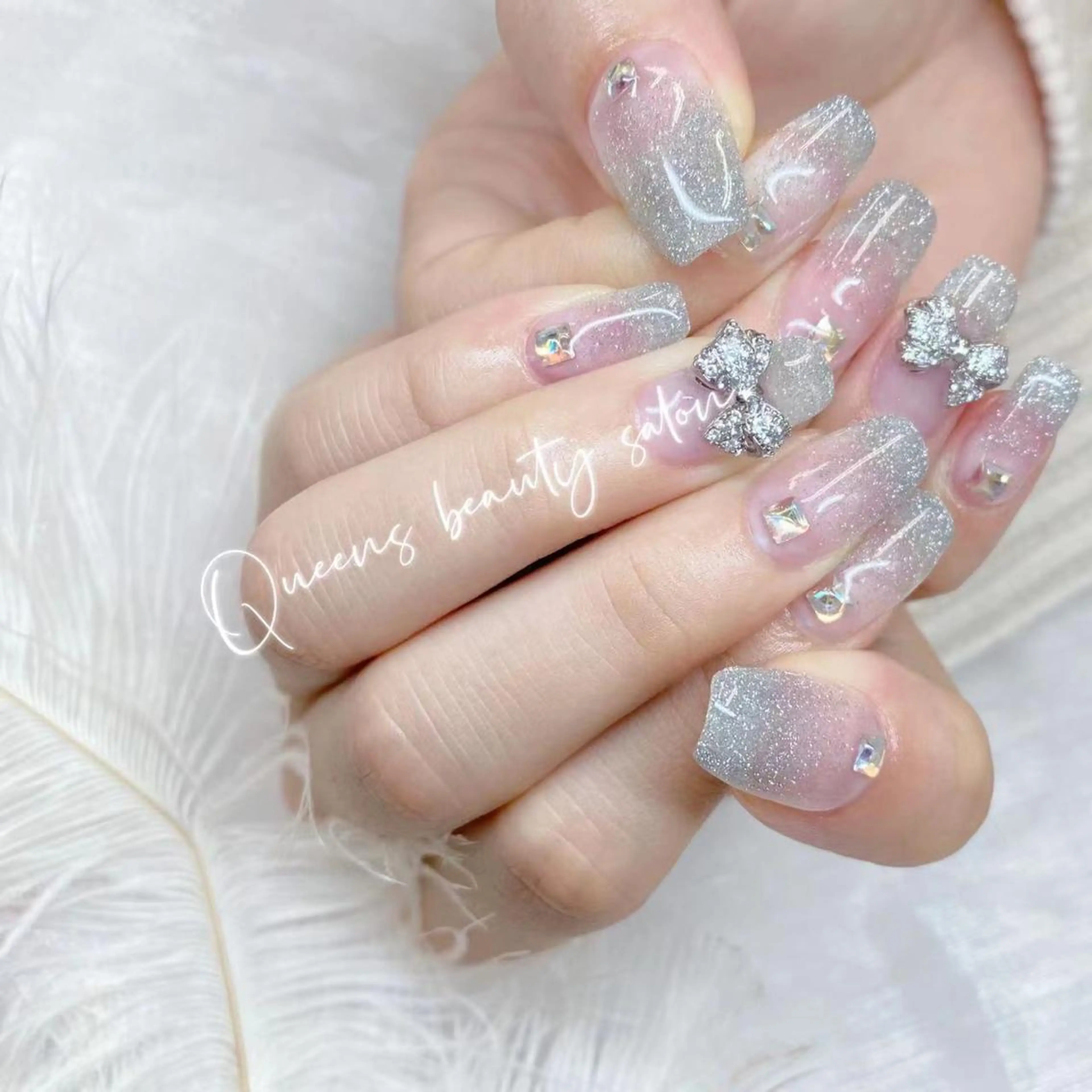 ネイル Queens ciciのネイルデザイン