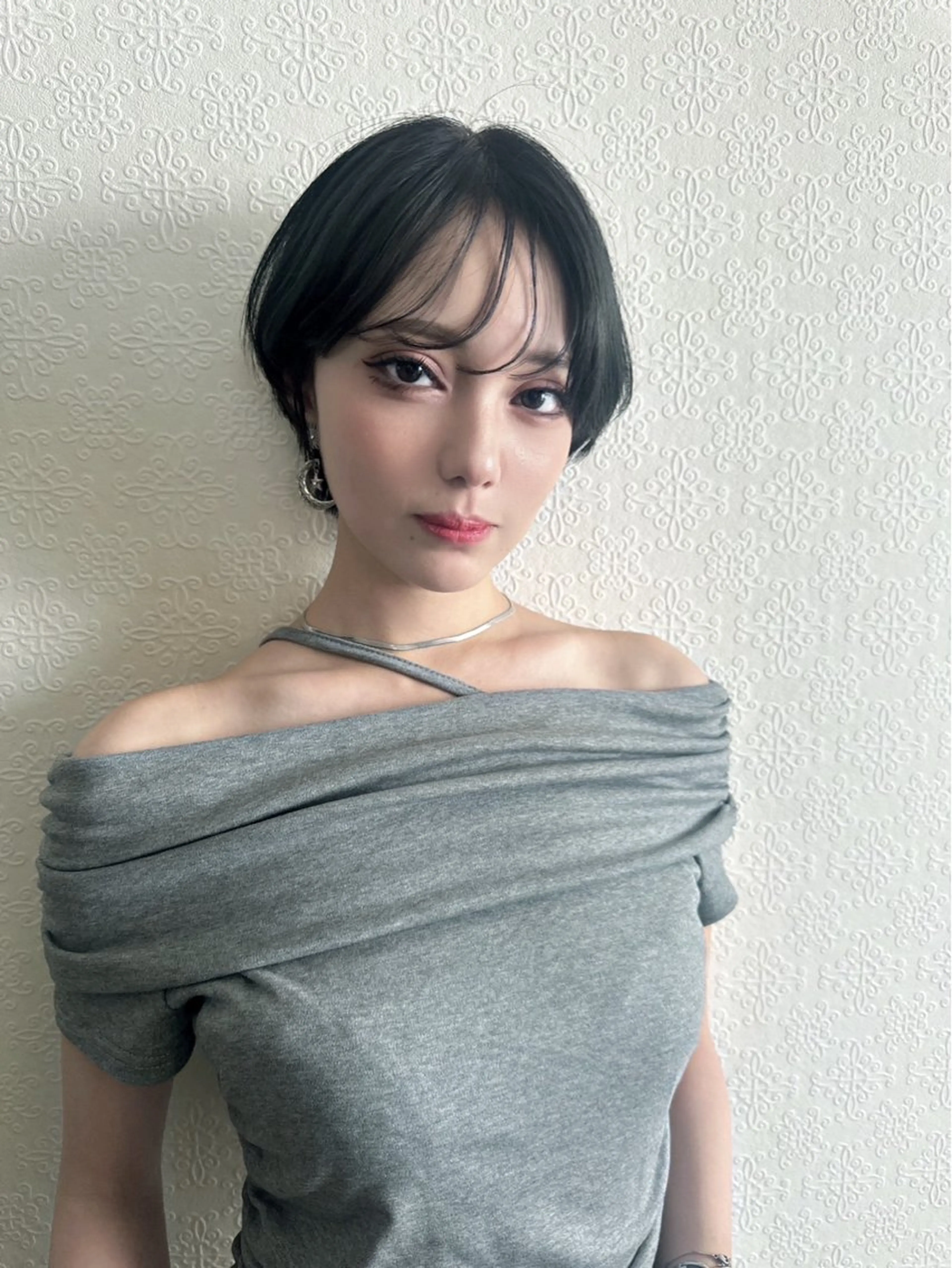 ショート アッシュ ショートヘア 中韓style 💄🤍愛子🇨🇳のヘアスタイル