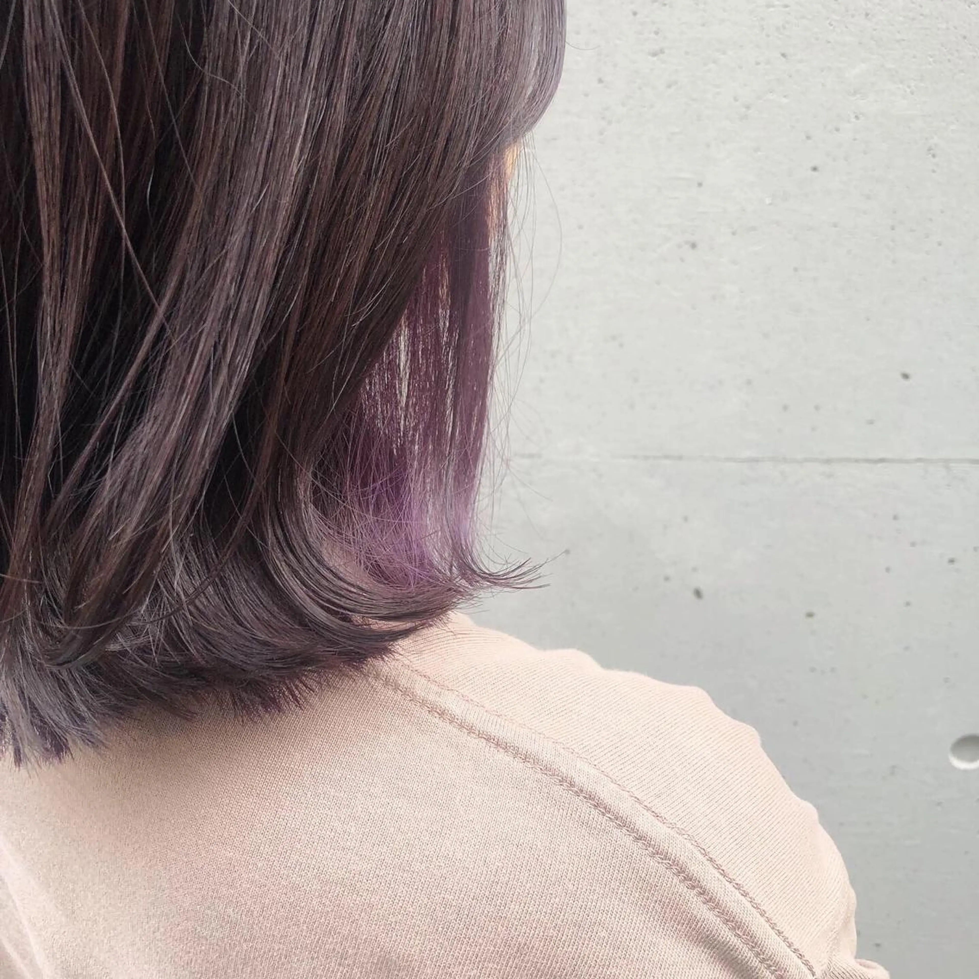 ミディアム カラー ヘアアレンジ 透明感カラー インナーカラー ラベンダーカラー カット ヘアカラー トリートメント 酸性縮毛矯正🧴韓国 レイヤー/髪質改善のヘアスタイル