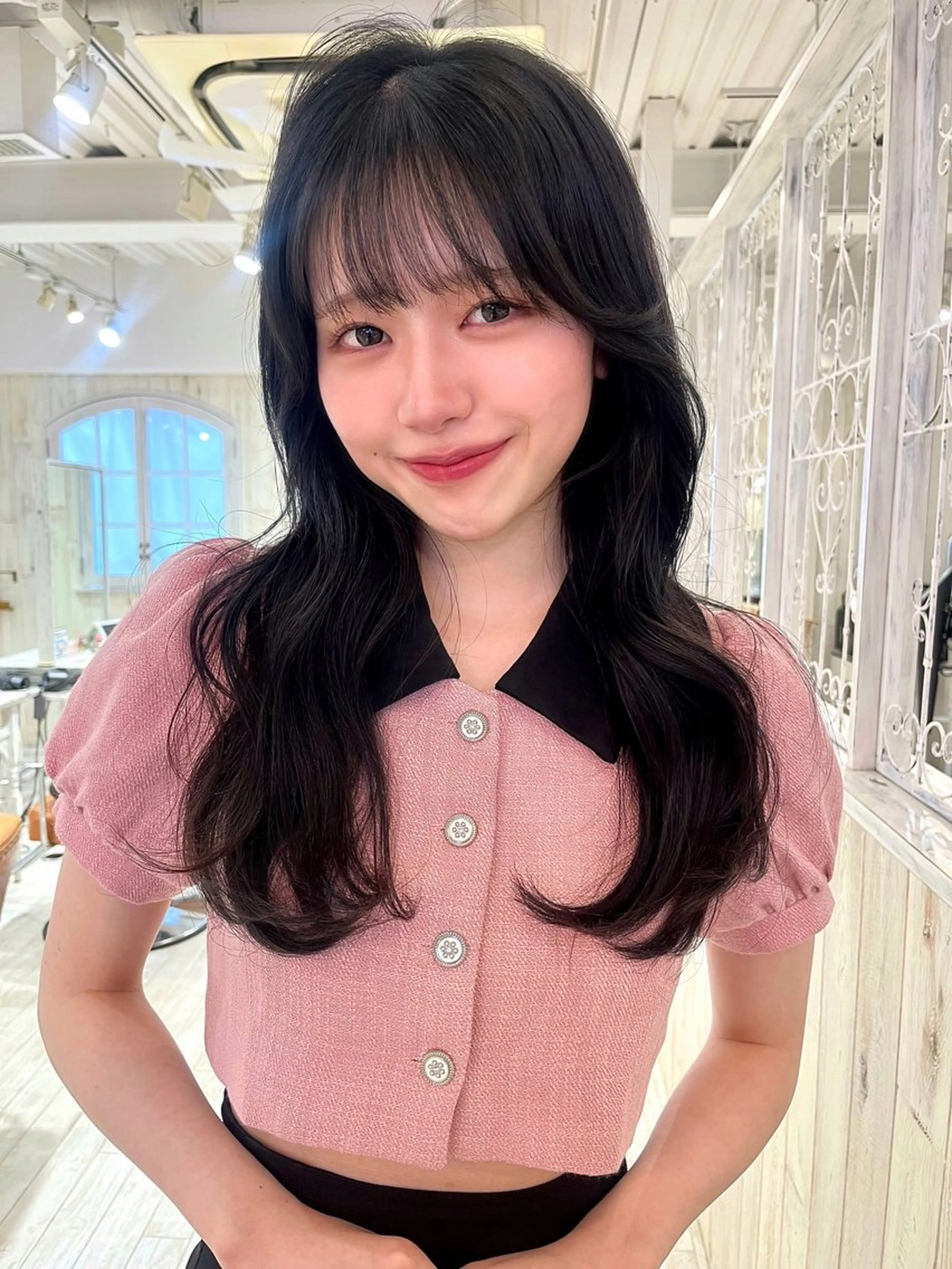 セミロング カラー 黒髪 ネイビーカラー くびれヘア 韓国風ヘア カット ヘアカラー 【韓国ヘア×透明感 カラー】笹谷 莉未のヘアスタイル