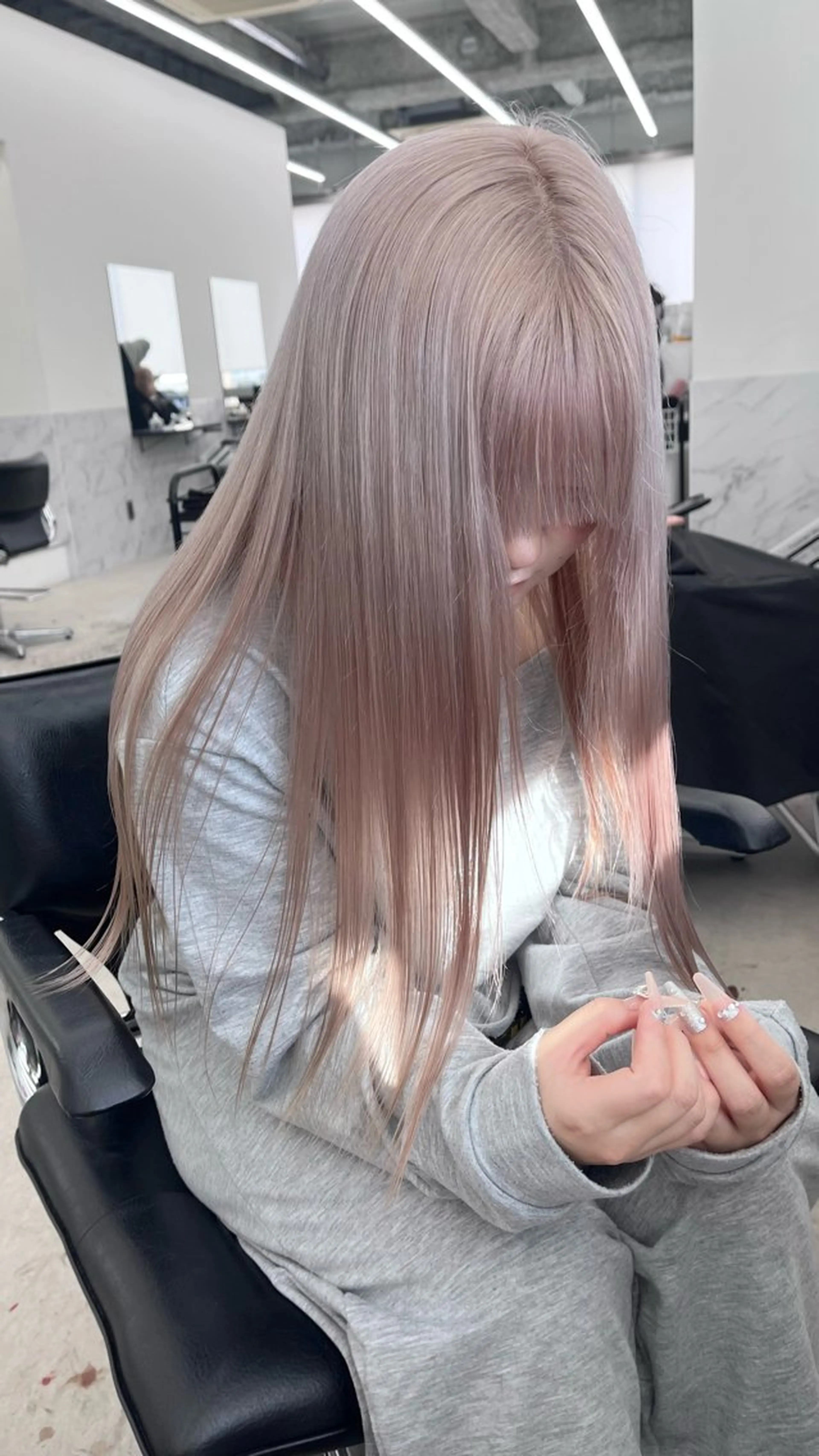 カラー ブリーチ 透明感カラー ハイトーンカラー ヘアカラー ブリーチ/ハイトーン 名古屋栄 リカのヘアスタイル