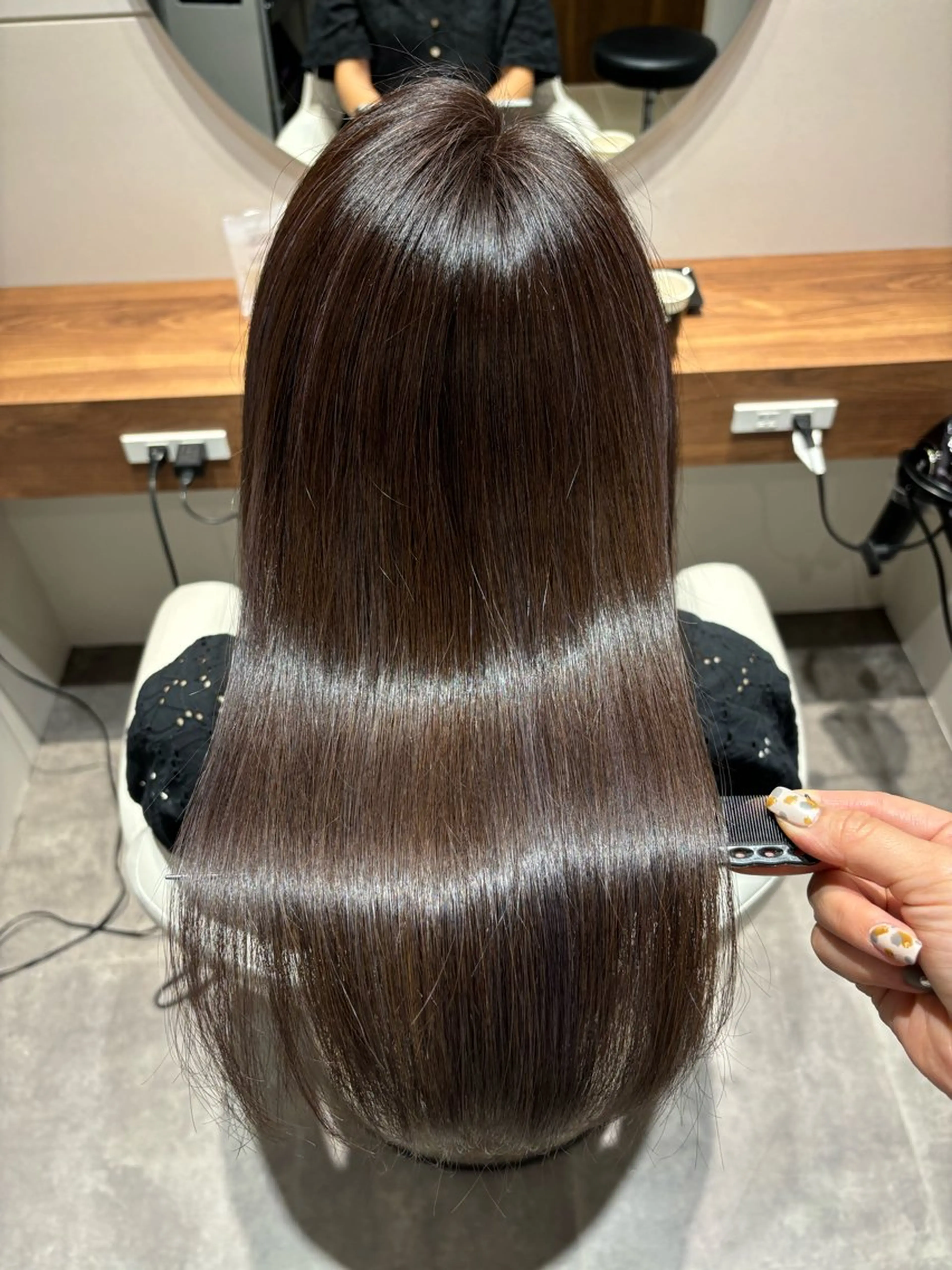 セミロング ヘアカラー トリートメント 美髪ヘア 🤍erikaのヘアスタイル