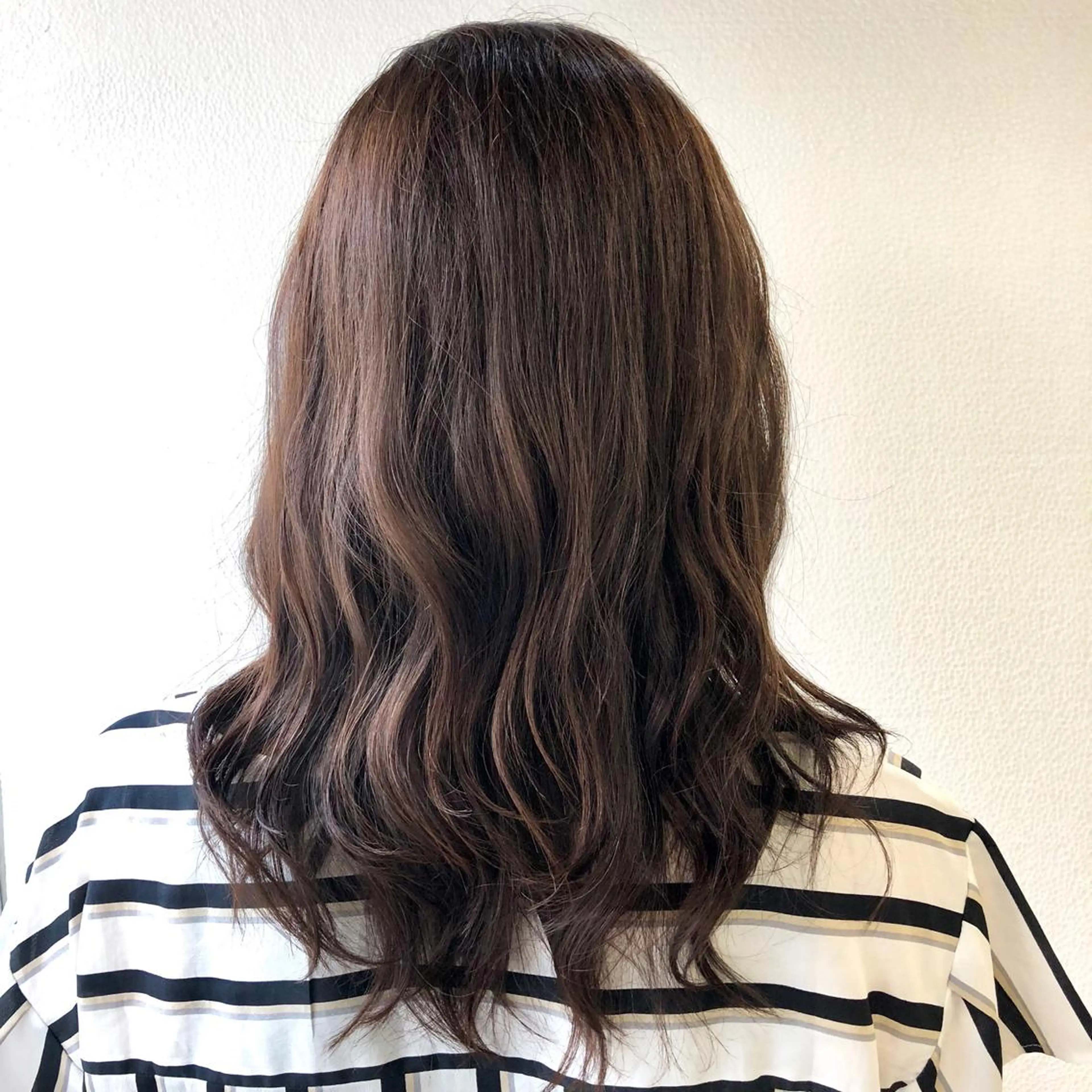 ロング カラー 菅沢 奈生のヘアスタイル