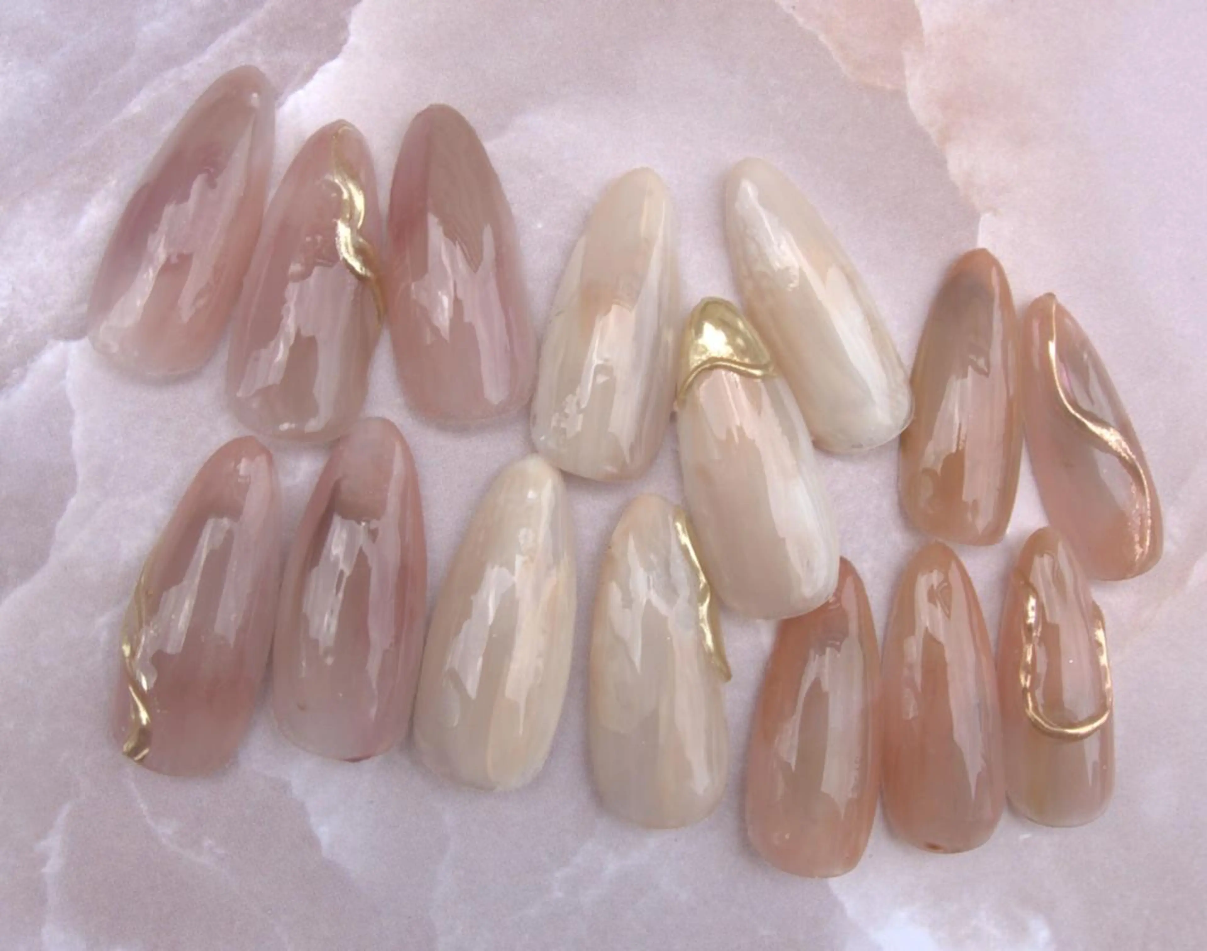 ネイル FIRST 姪浜 Jrネイリスト　aiのネイルデザイン