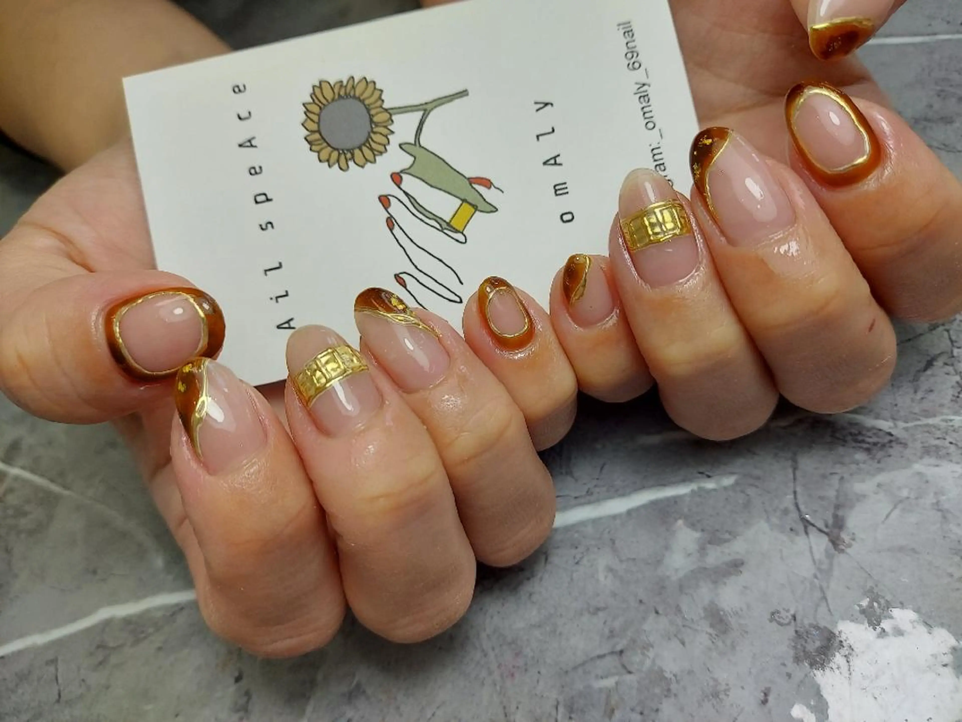ネイル べっ甲ネイル ハンドネイル Nailspeace Omalyのネイルデザイン