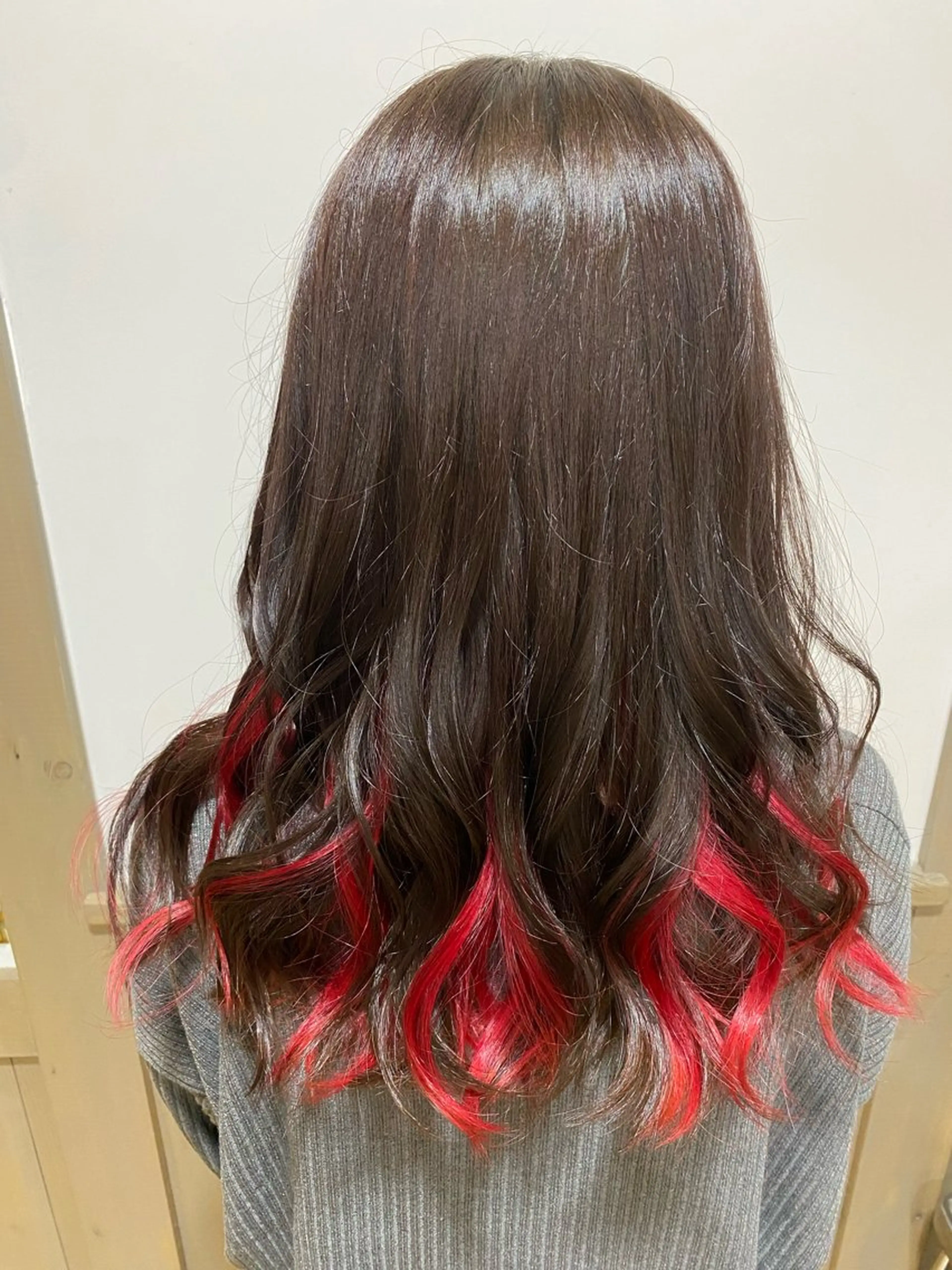 セミロング カラー ヘアアレンジ TJ天気予報5mm 森　瑞希のヘアスタイル