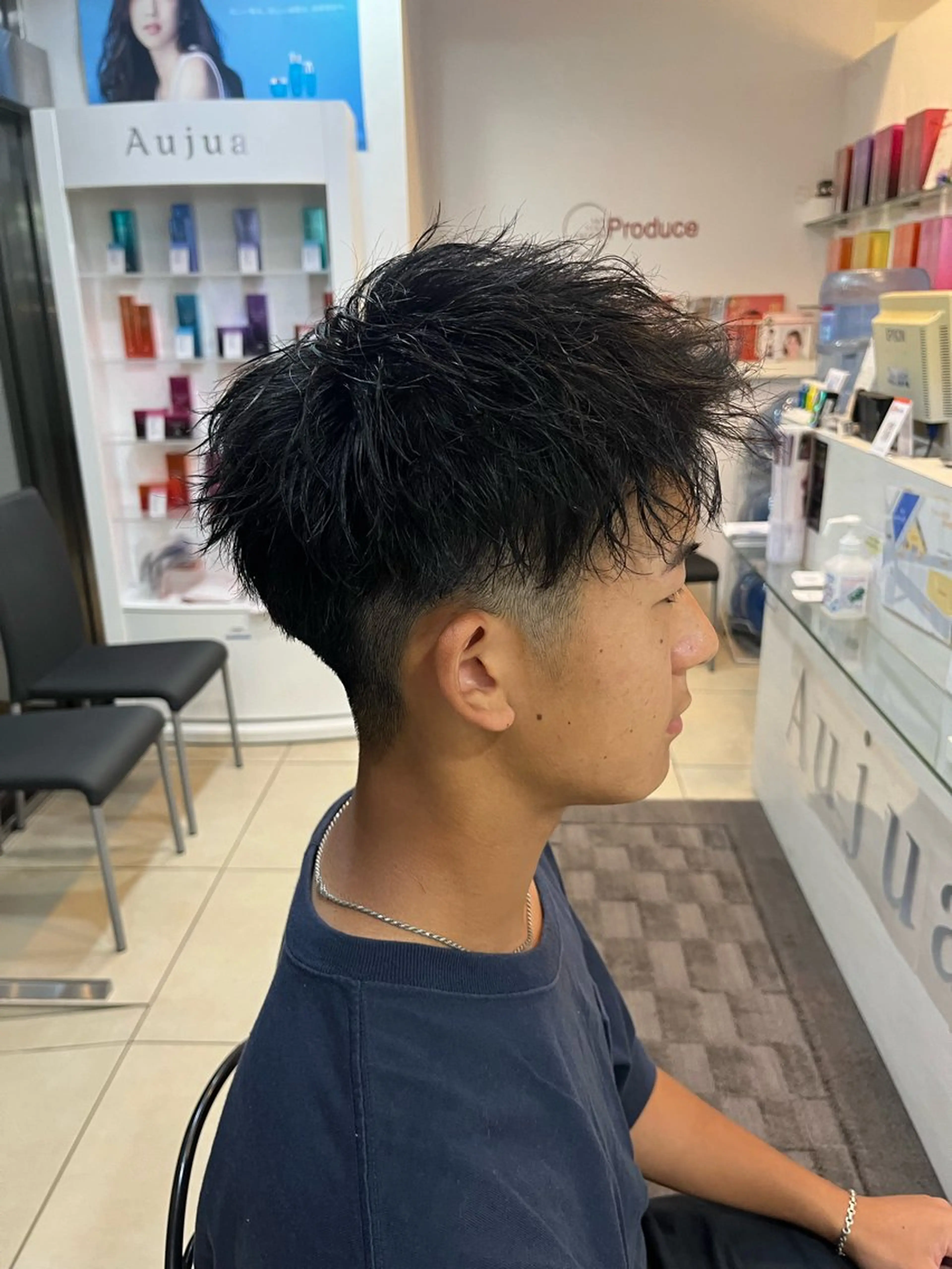 ショート パーマ メンズ メンズパーマ スパイキーショート ツイストスパイラルパーマ ショートヘア スパイラルパーマ カット パーマ 韓国メンズヘア/ 毛流れヘア　須田龍世のヘアスタイル