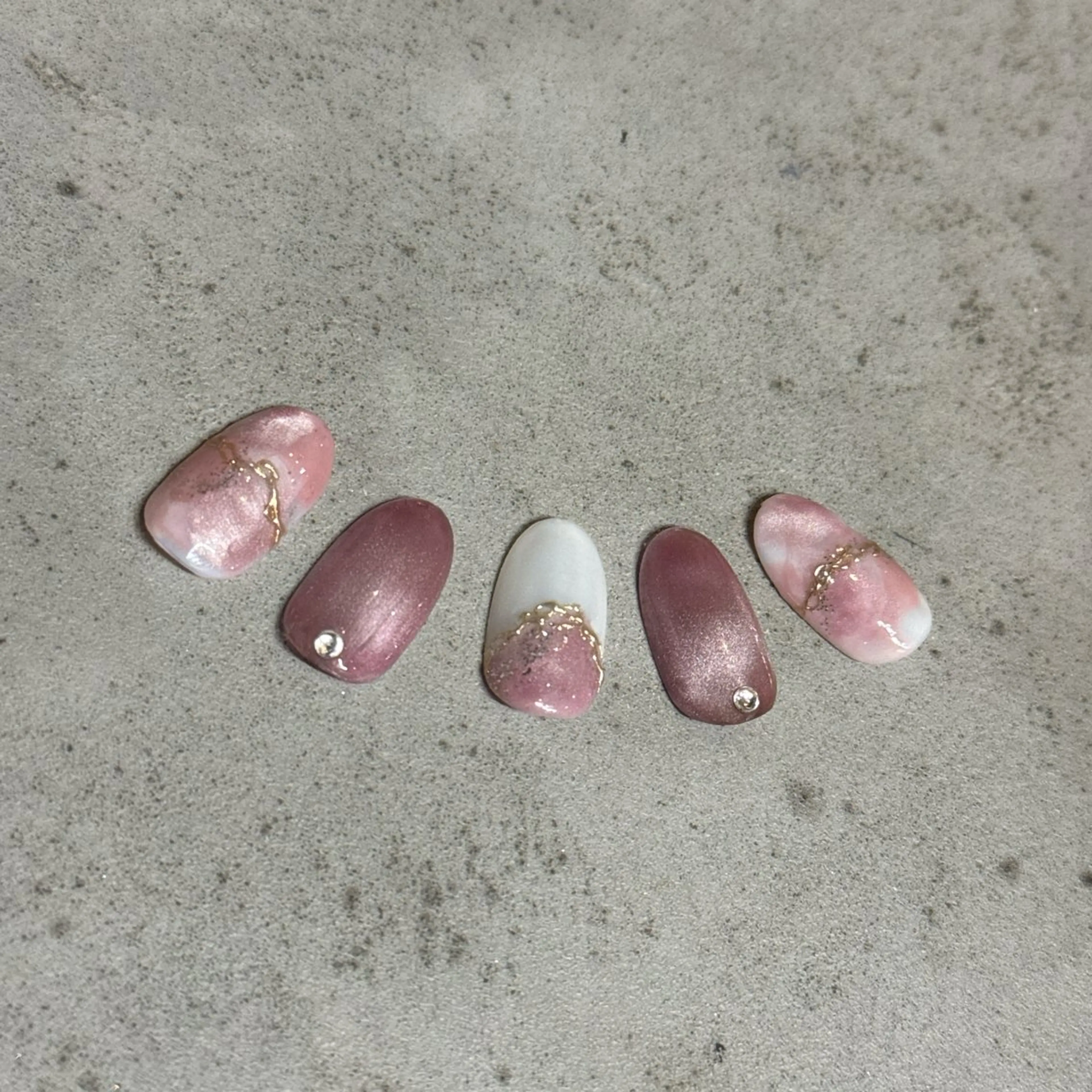 ネイル ジェルネイル マグネットネイル Nuae MIKIのネイルデザイン