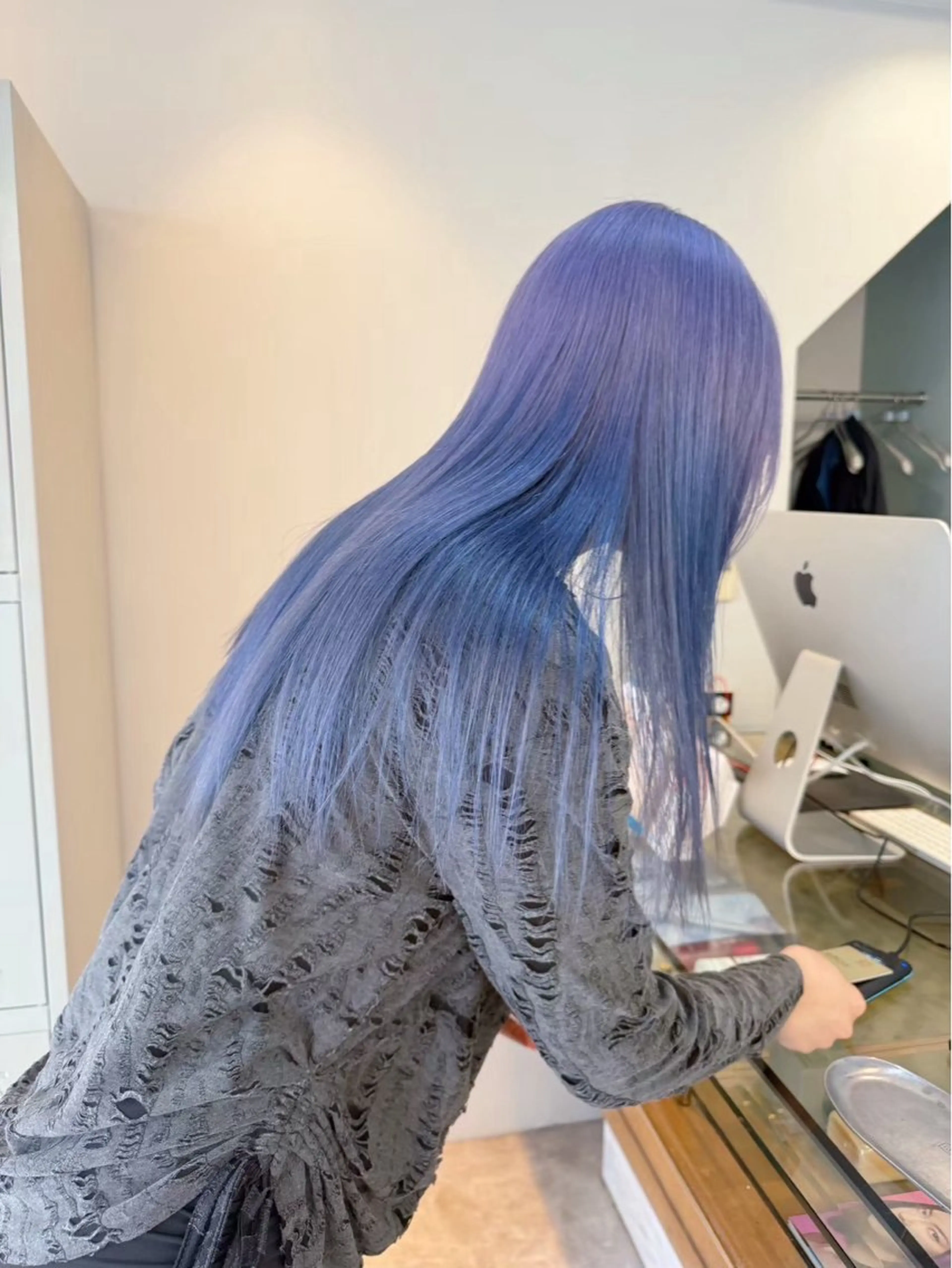 セミロング カット ヘアカラー A M Iのヘアスタイル