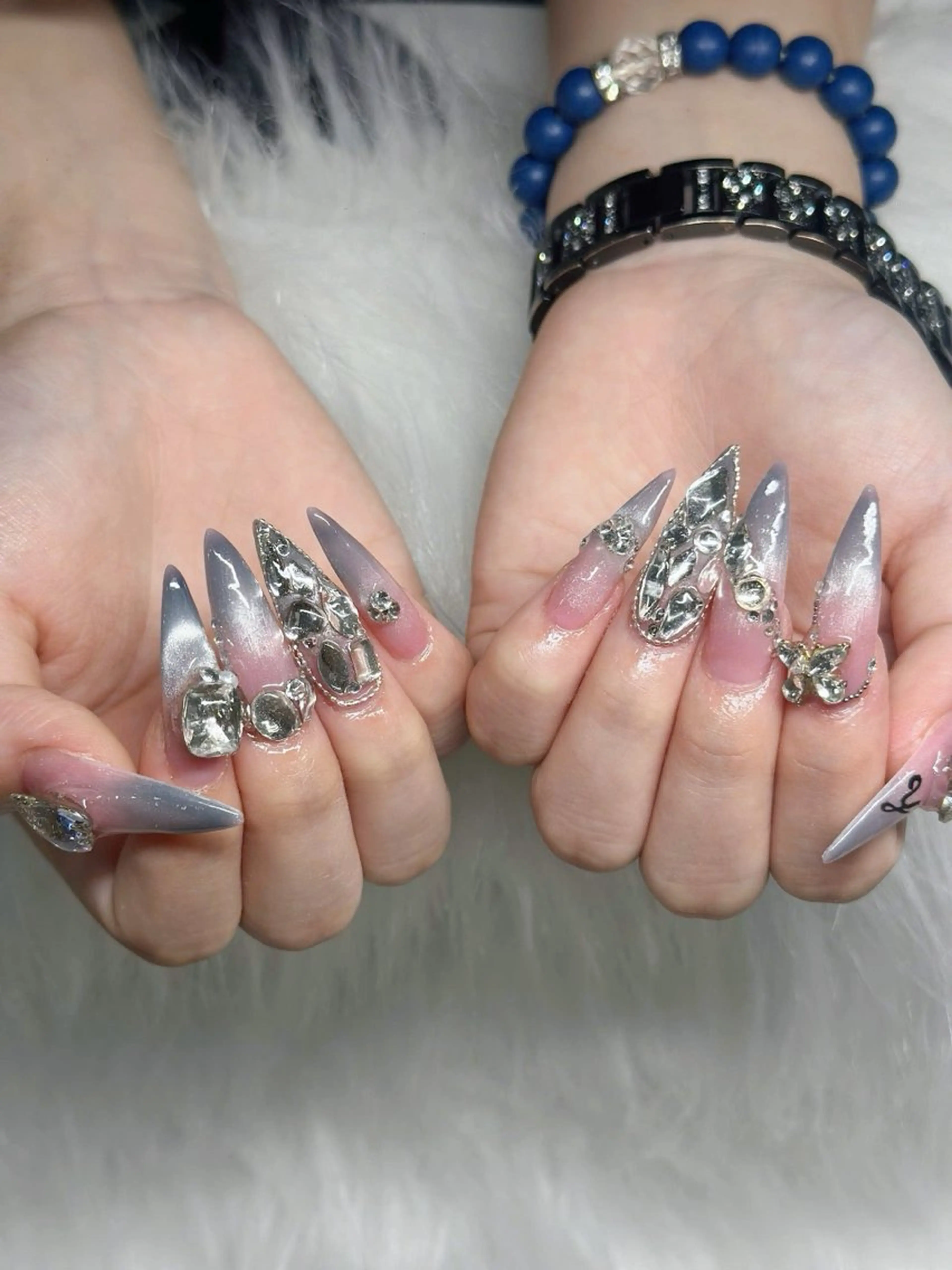 ネイル アートネイル 長さ出し フレンチネイル ジェルネイル グラデーション ハンドネイル NAILS BAR SHINJUKUのネイルデザイン