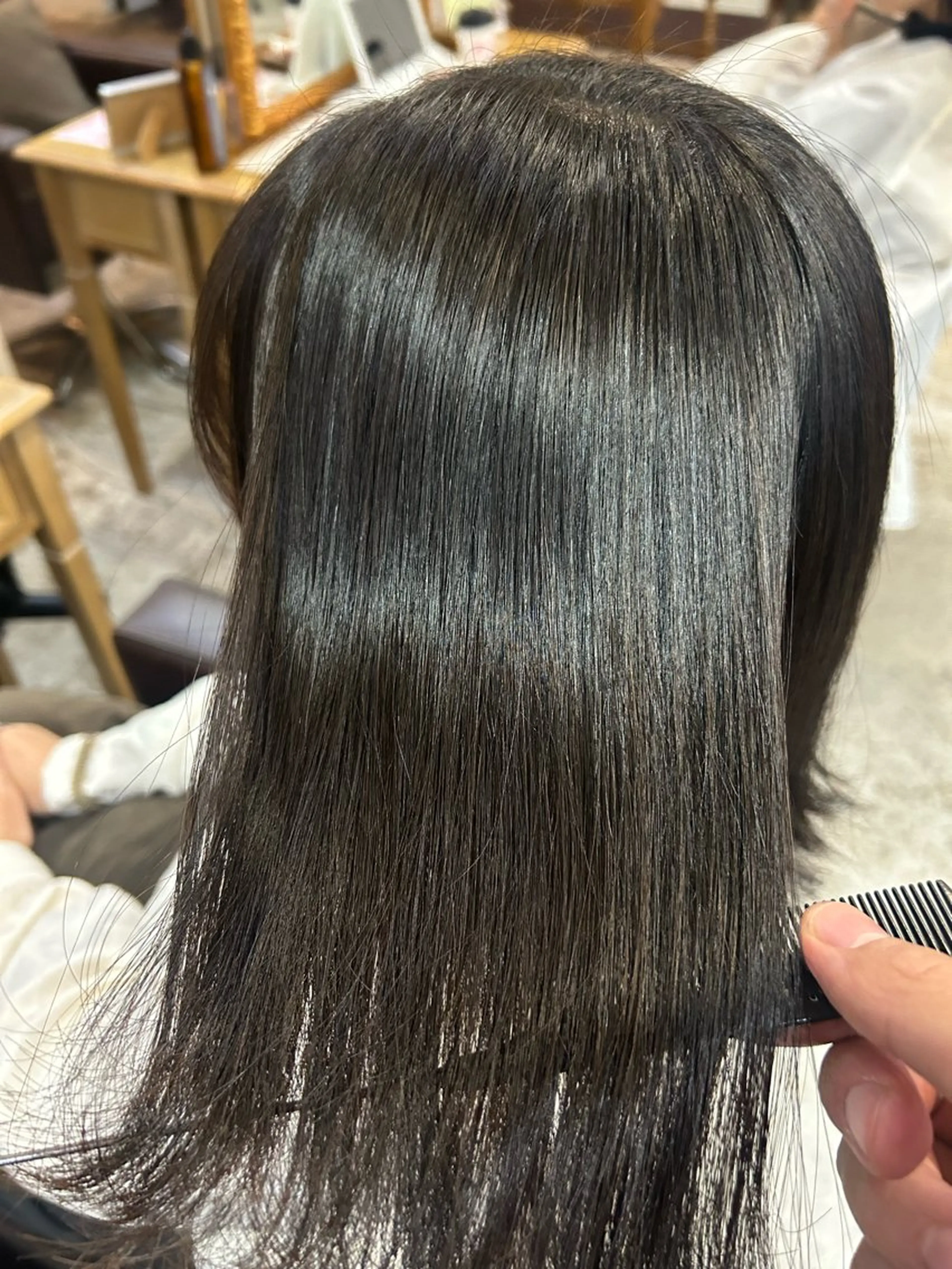 ショート カラー カット 縮毛矯正 トリートメント 小澤 一稀のヘアスタイル