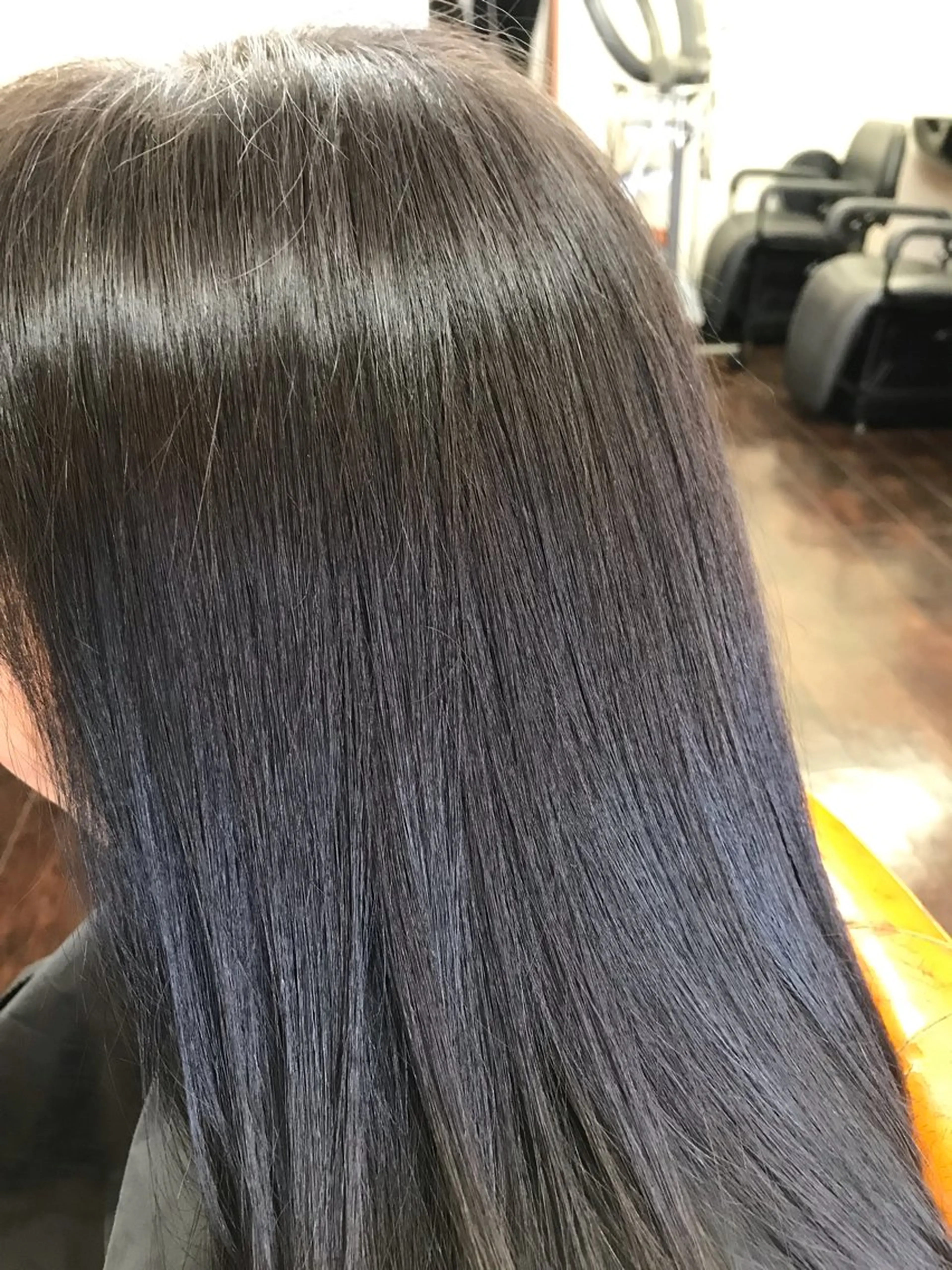 セミロング カラー 桧山 真のヘアスタイル