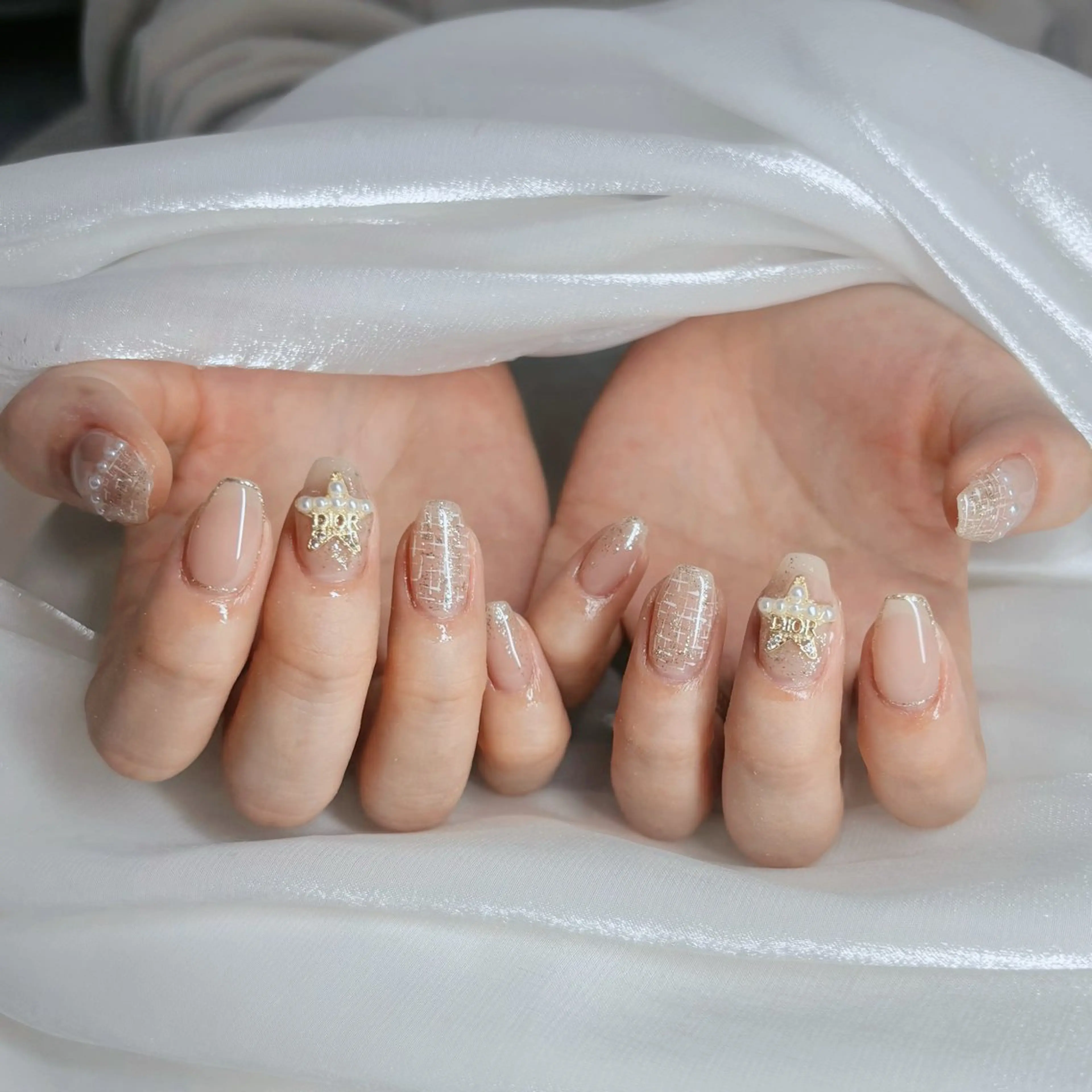 ネイル ハンドネイル CeCeGarden ✨️キラキラワンホンのネイルデザイン