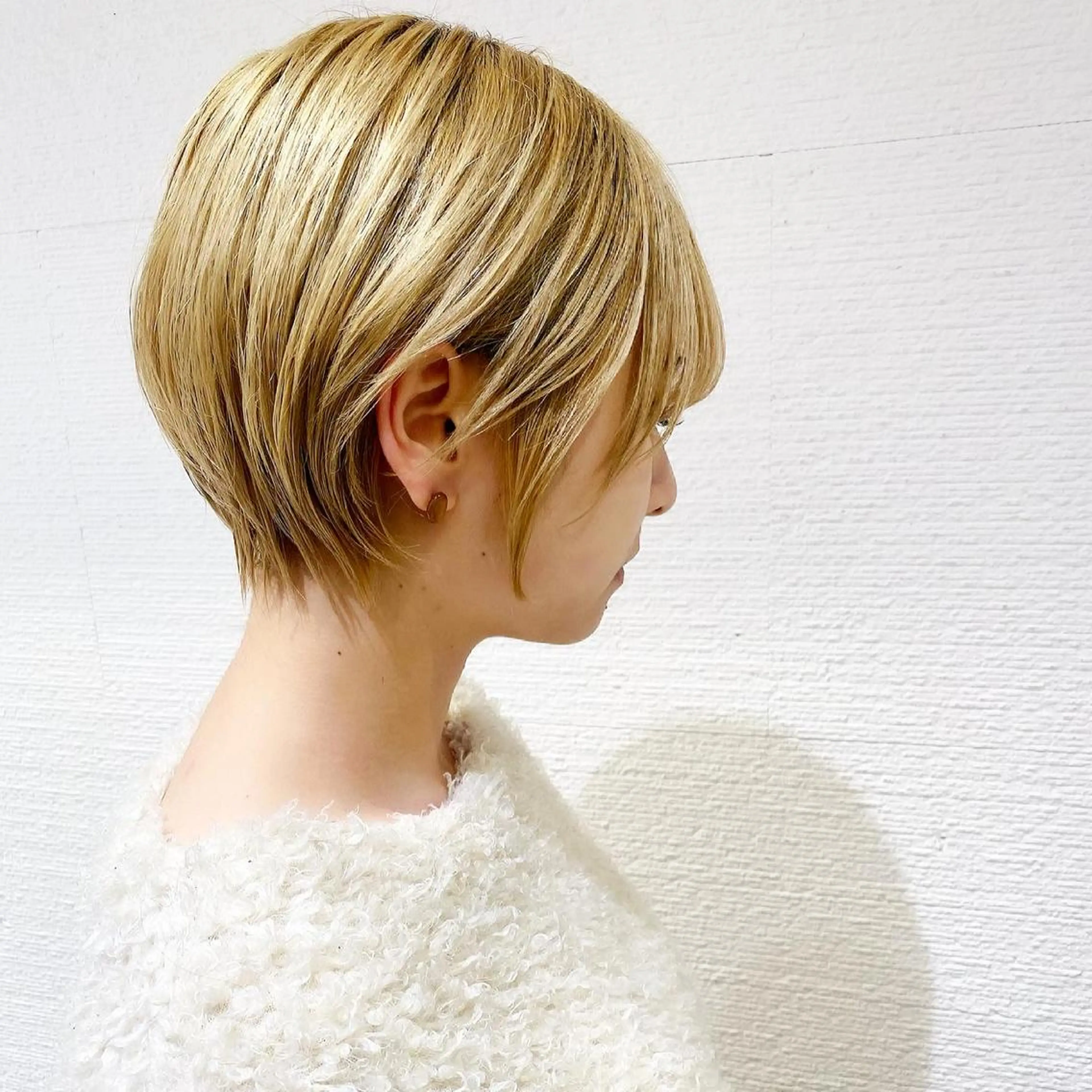 ショート 三鷹で1番ショート ボブをカットする新谷のヘアスタイル