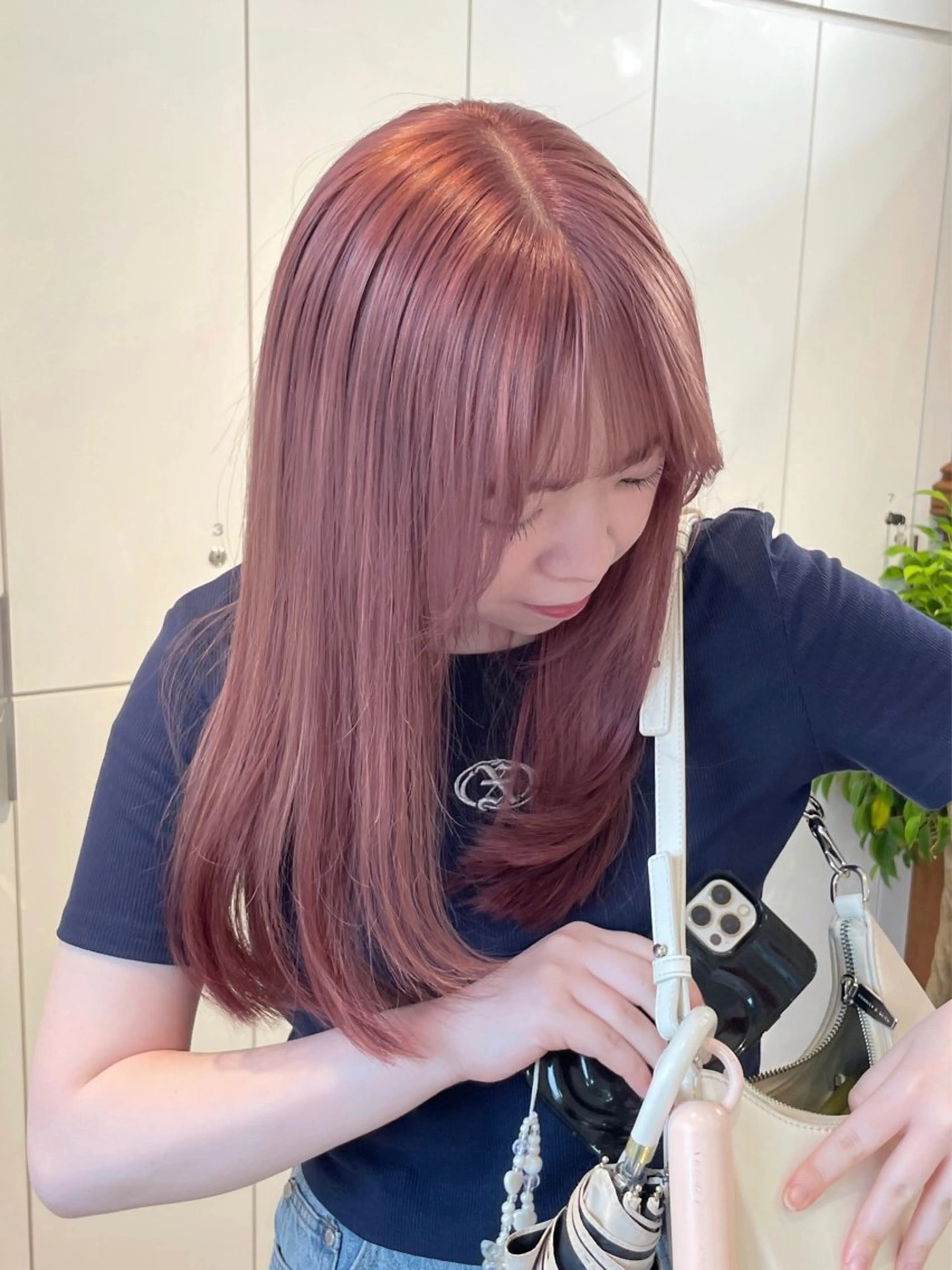 セミロング カラー ピンクカラー カット ヘアカラー トリートメント レイヤー/ブリーチ ♥️【木坂 桃歌】のヘアスタイル