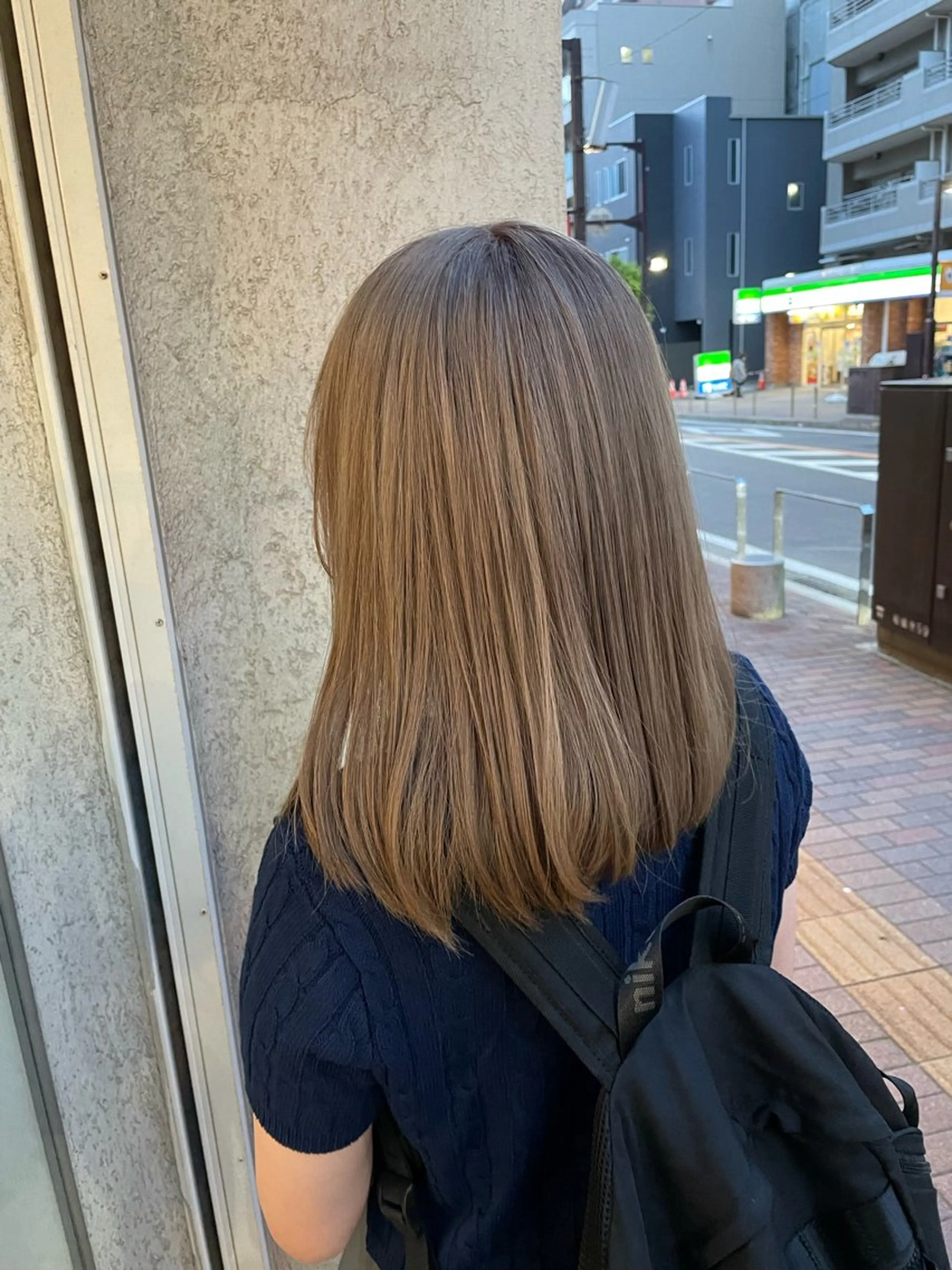 セミロング カラー ヘアカラー CoCooN amiのヘアスタイル