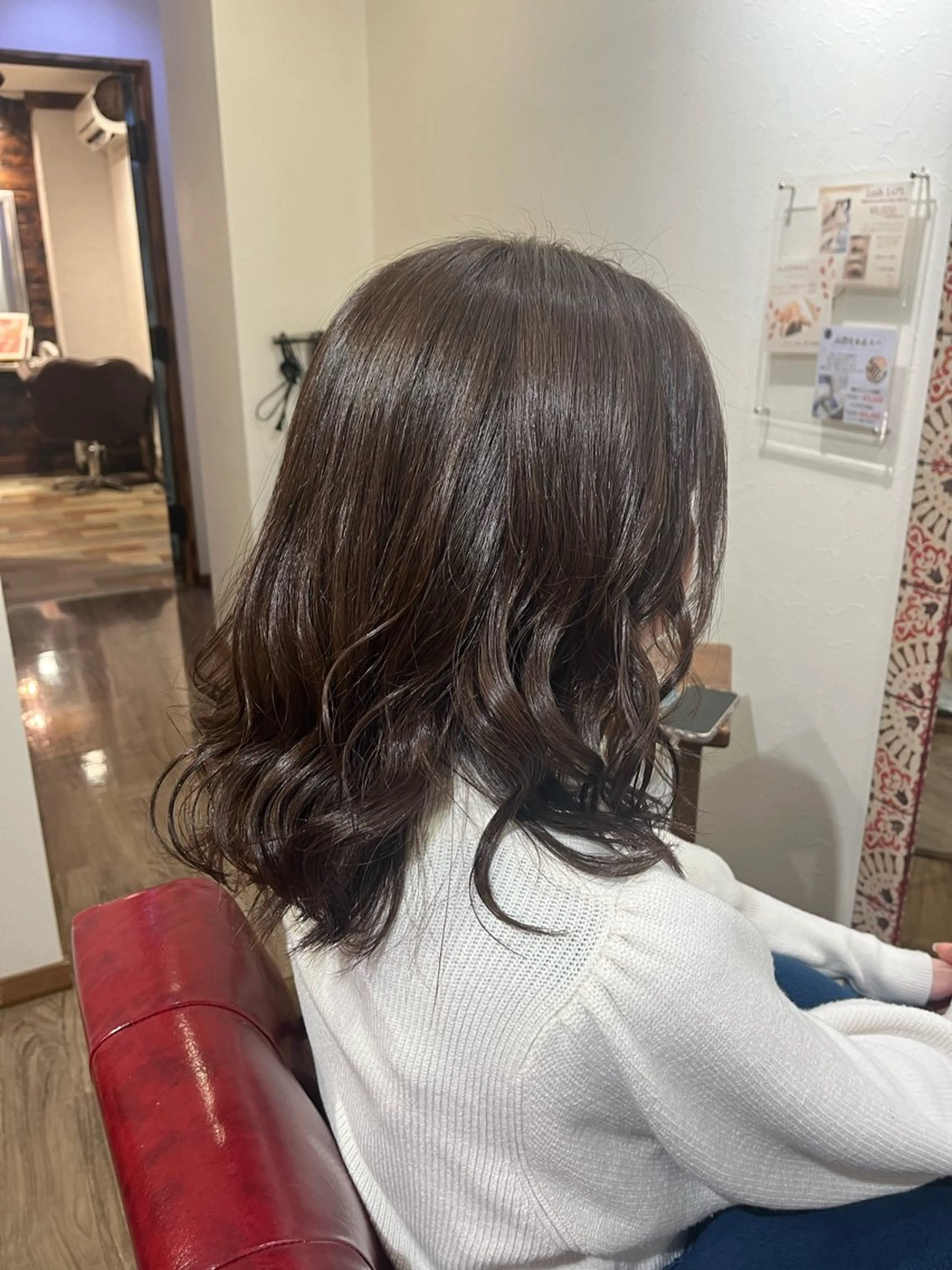 ミディアム カラー ブラウンカラー ヘアカラー 小片 百音のヘアスタイル