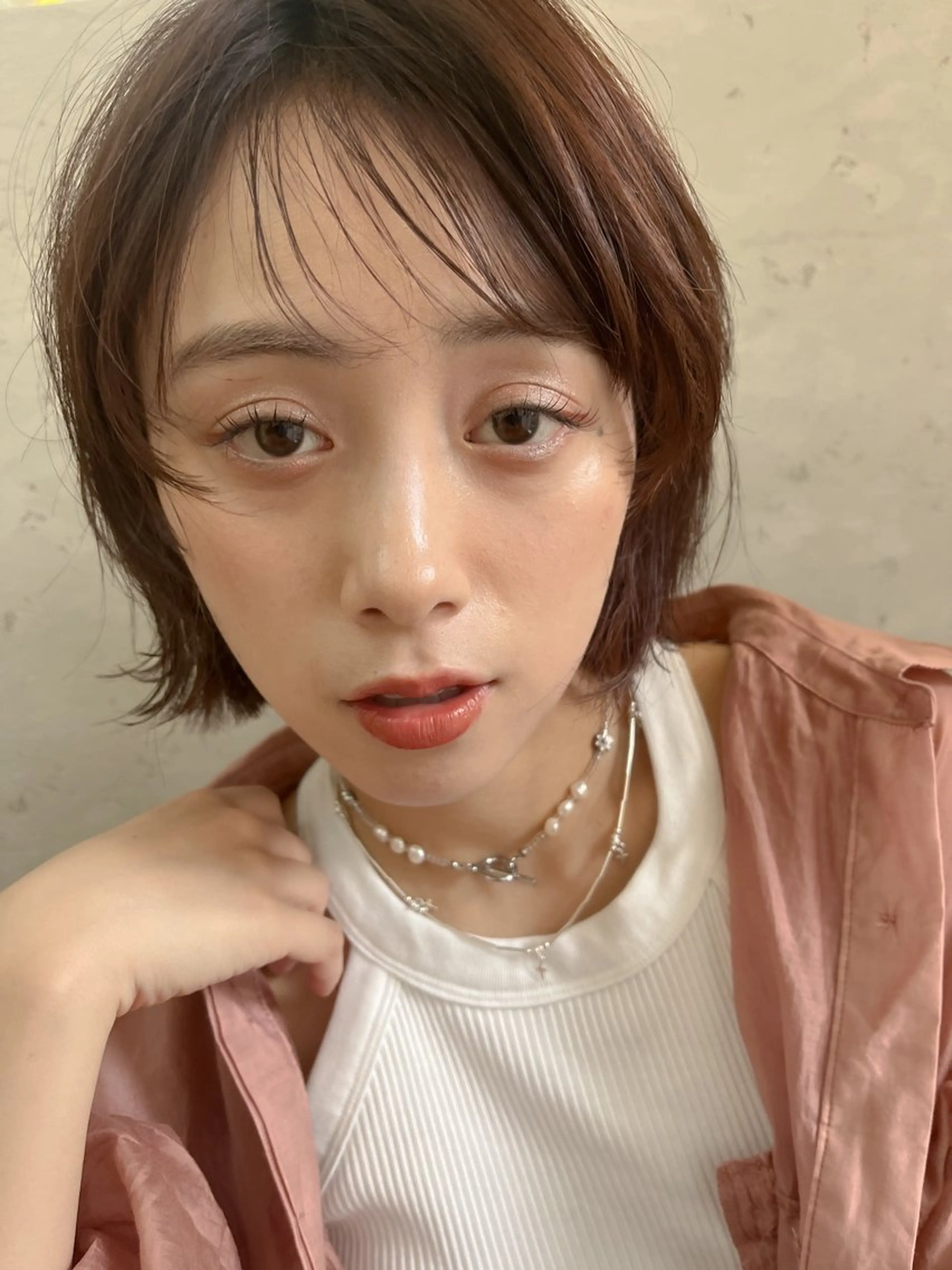 ショート カラー レイヤーカット カット トリートメント 透明感カラー│ レイヤーヘア中居美樹のヘアスタイル