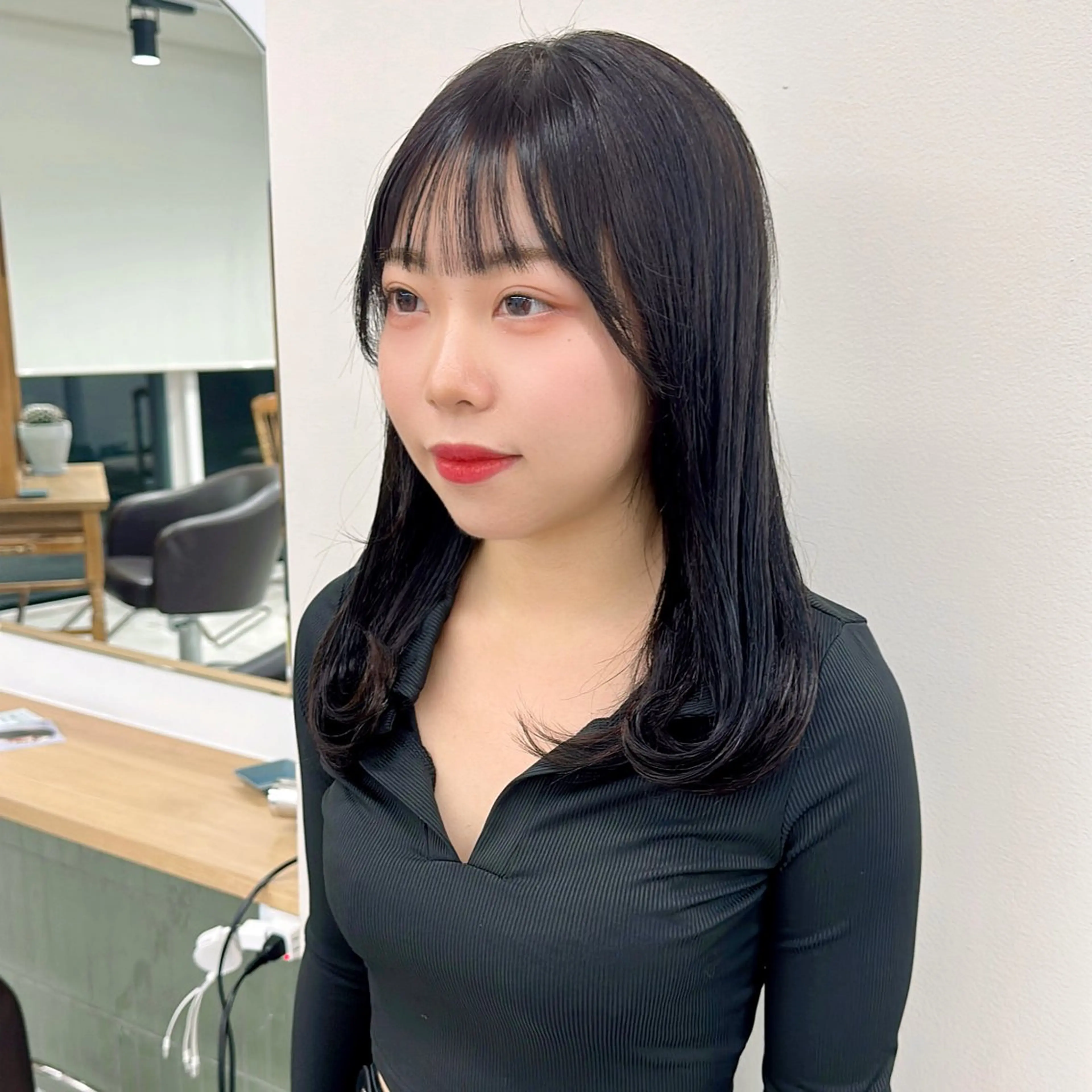 ミディアム カラー カット ヘアカラー トリートメント ブリーチなし/レイヤ ー特化🌈Tommyのヘアスタイル