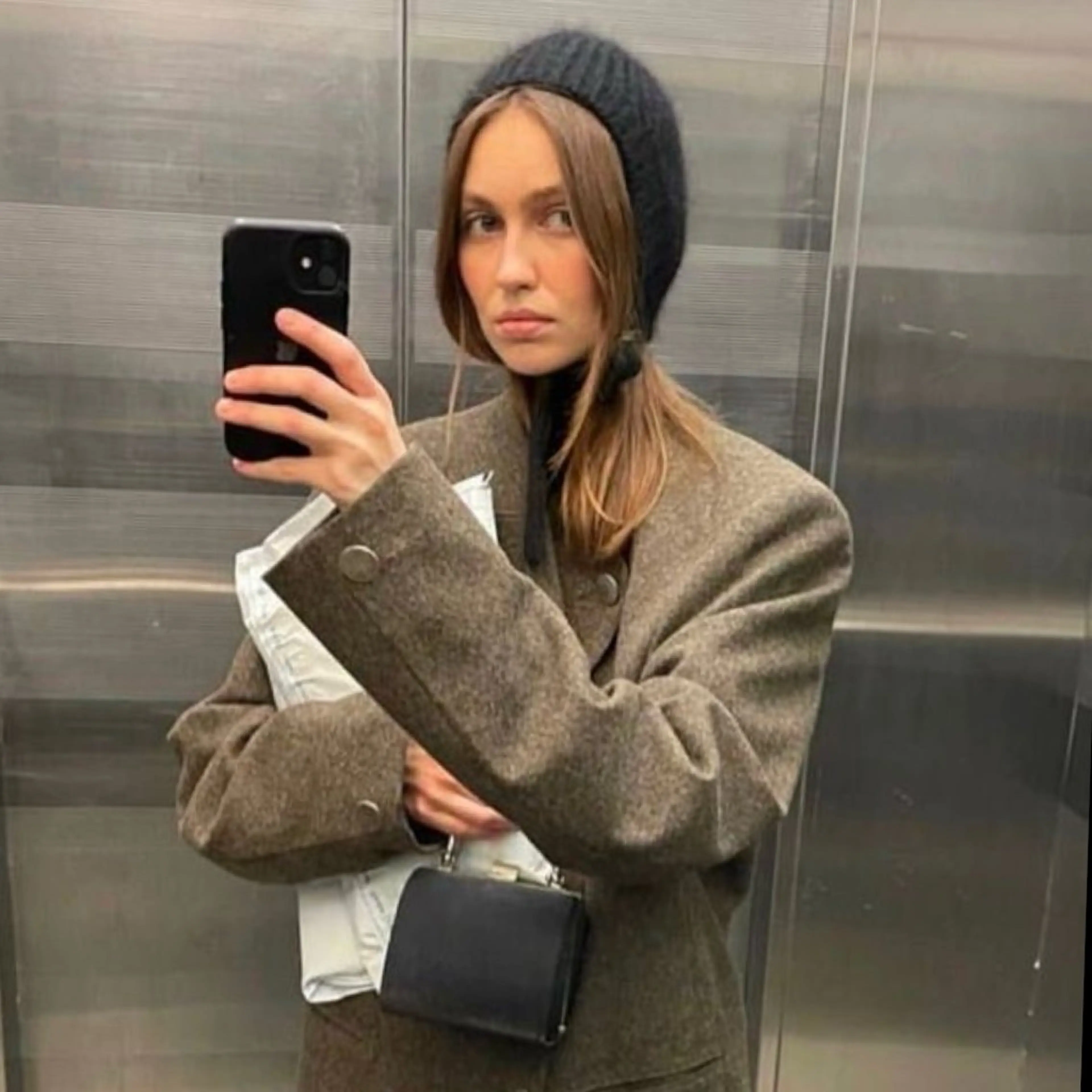 ミディアム カラー ベージュカラー 透明感カラー ダブルカラー グレージュ ハイトーンカラー ヘアカラー トリートメント nonoka オリーブ/レイヤーのヘアスタイル