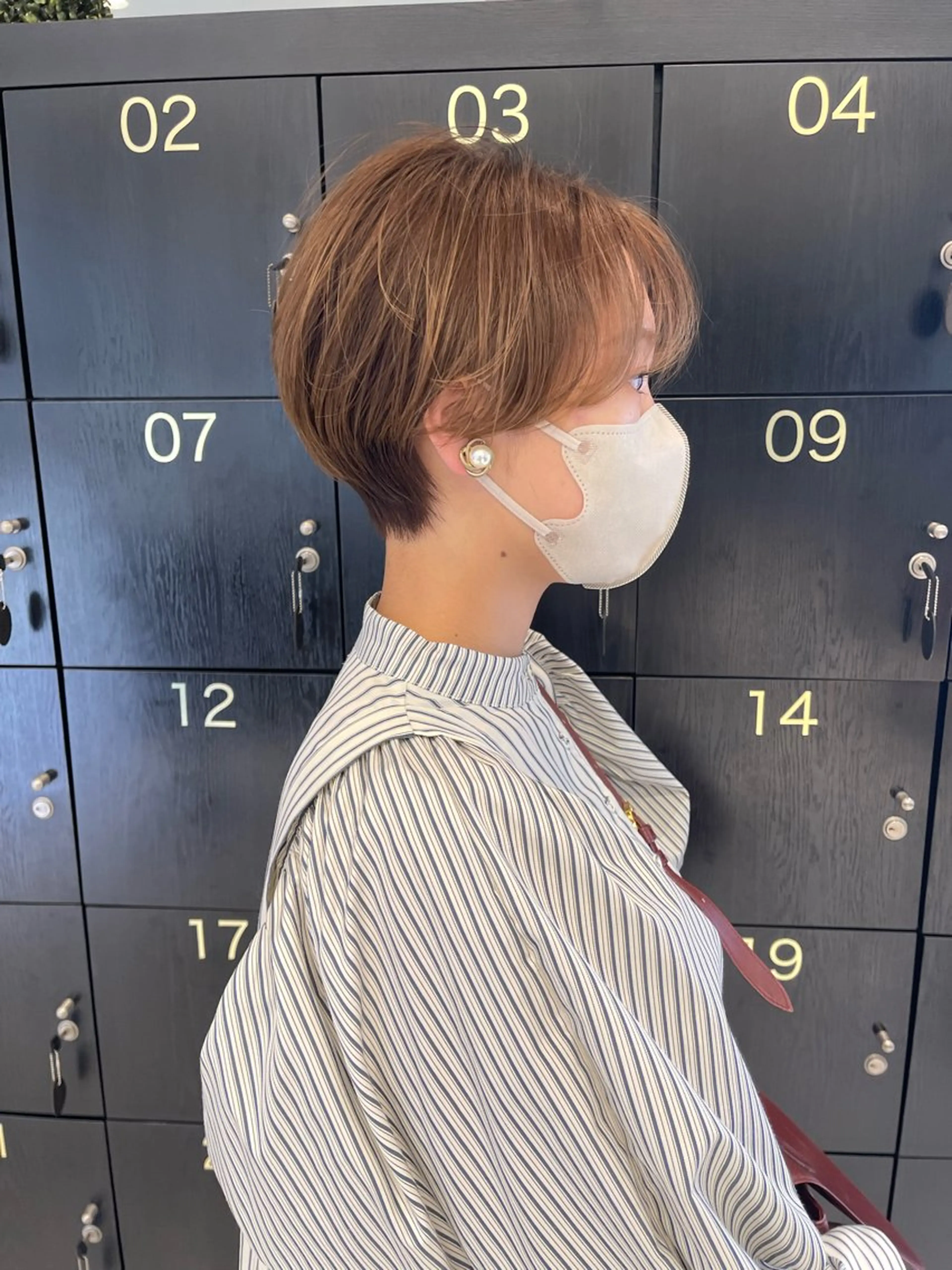 ショート カット ヘアカラー トリートメント ブリーチ/ハイトーン SERINAのヘアスタイル