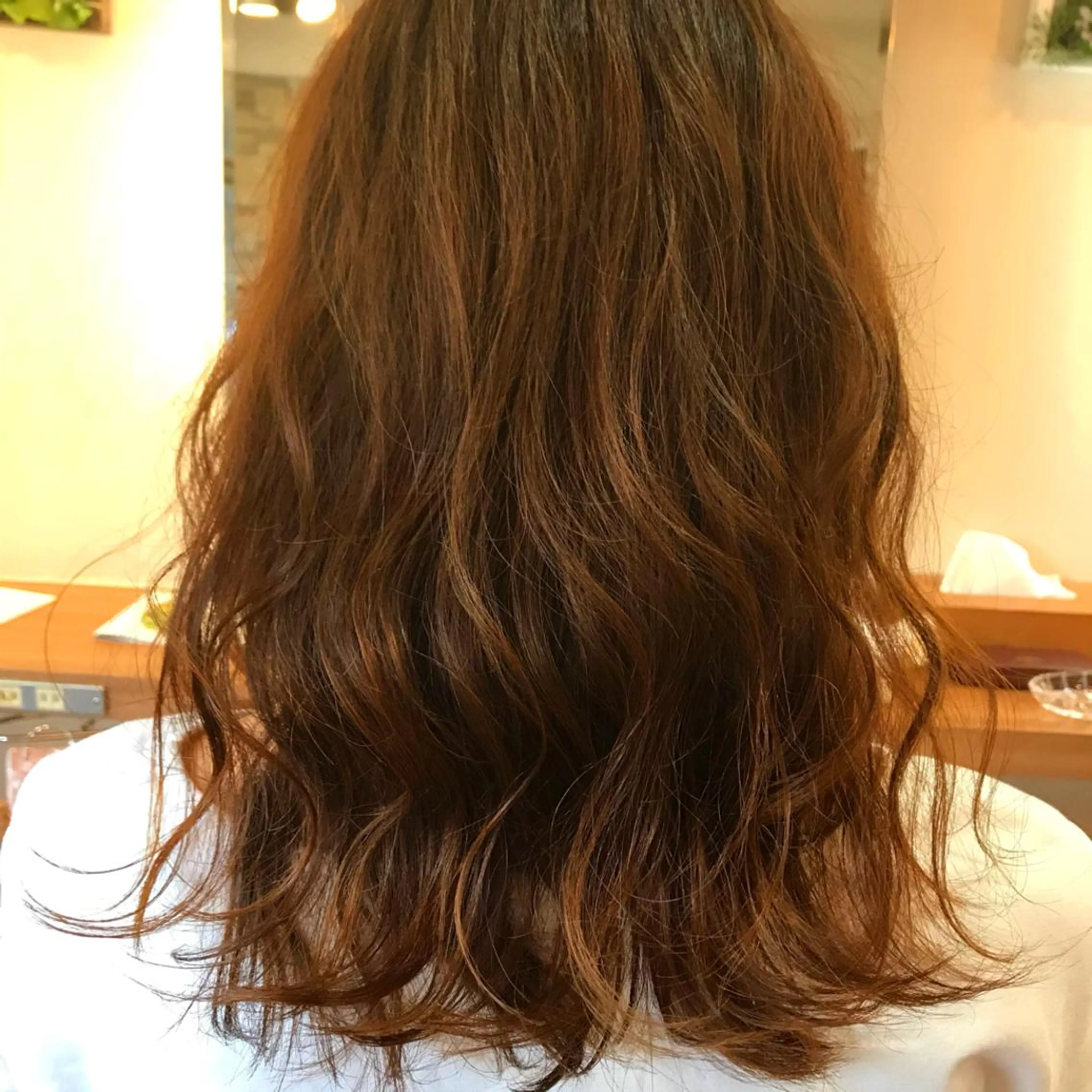 カラー ハイライトカラー オレンジ ✅ｼｪｱｻﾛﾝJAM 相田友和のヘアスタイル