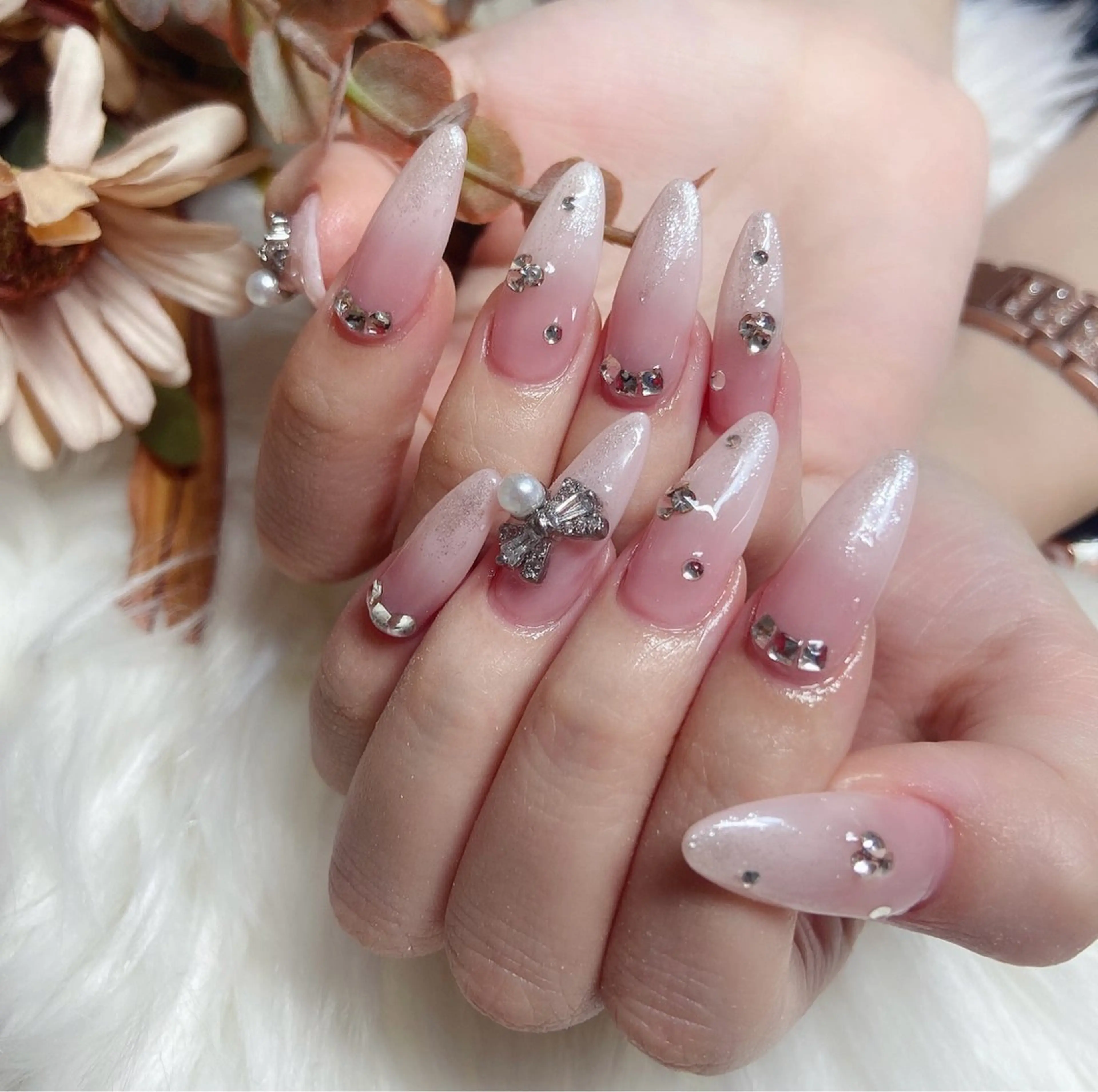 ネイル &ME ネイルサロンのネイルデザイン