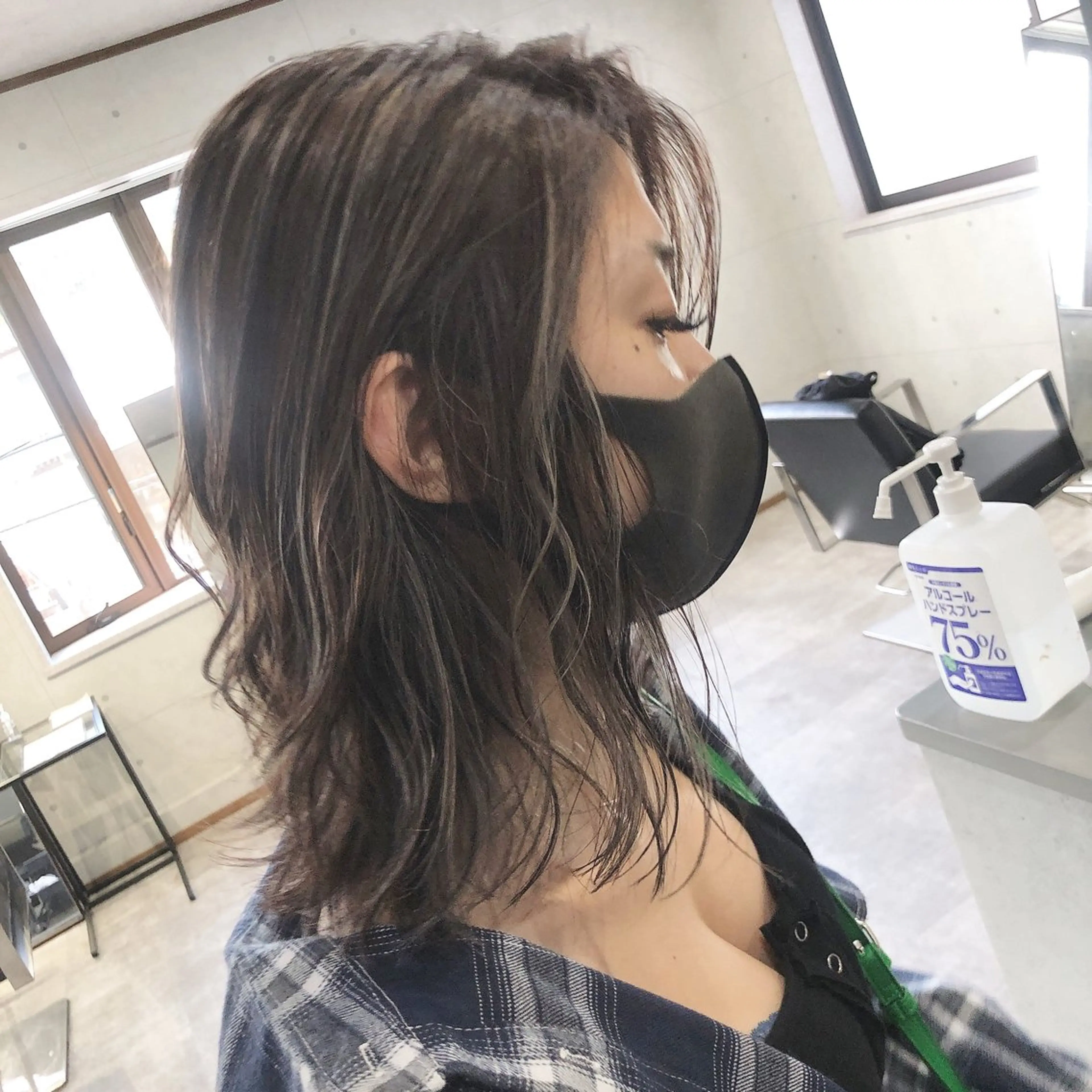 ミディアム ボブ くびれヘア くせ毛 髪質改善 切りっぱなしロブ カット ヘアカラー REVE美容室 REVEマツエクのヘアスタイル