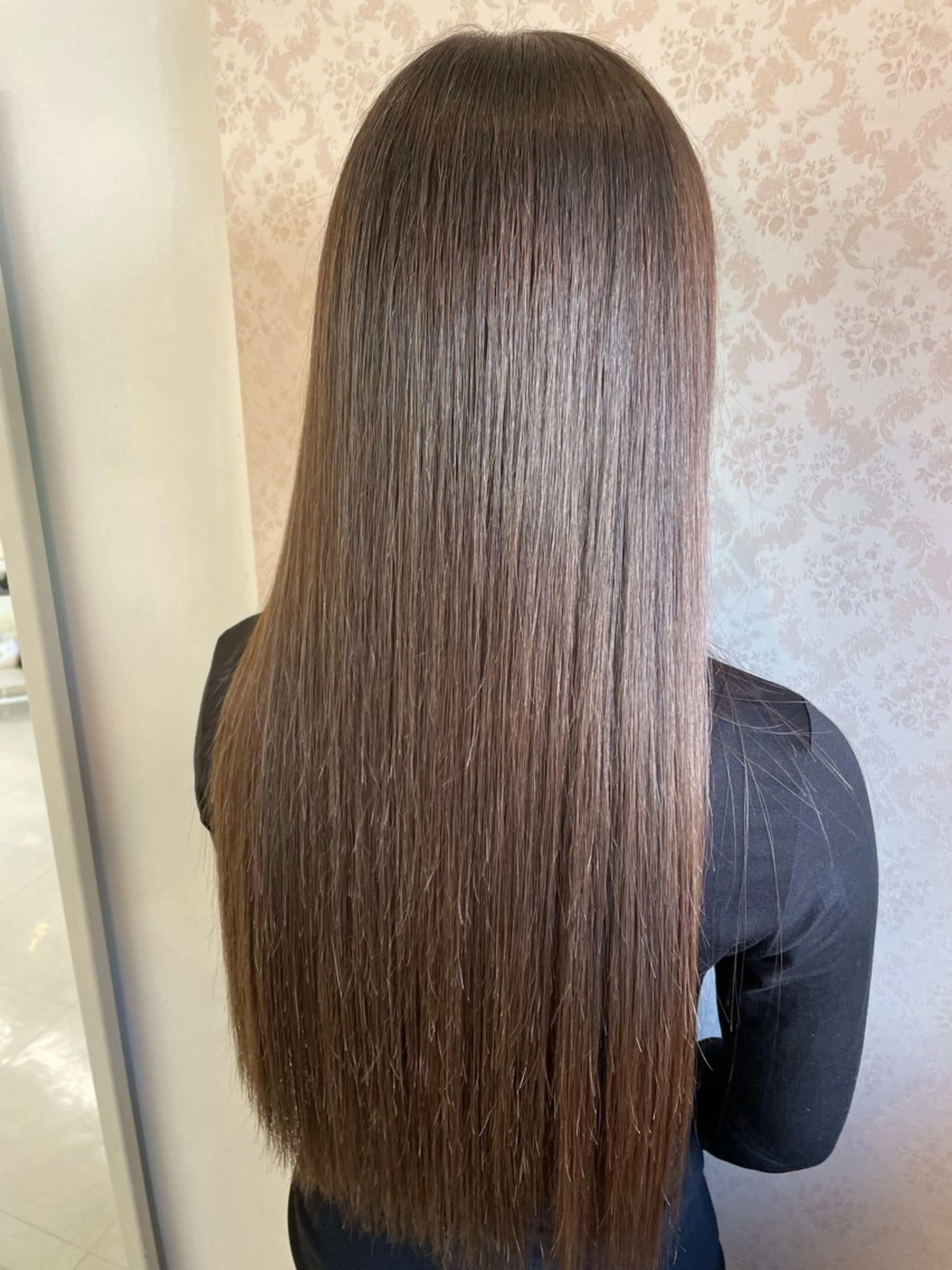 ロング ヒヨシ ルナのヘアスタイル