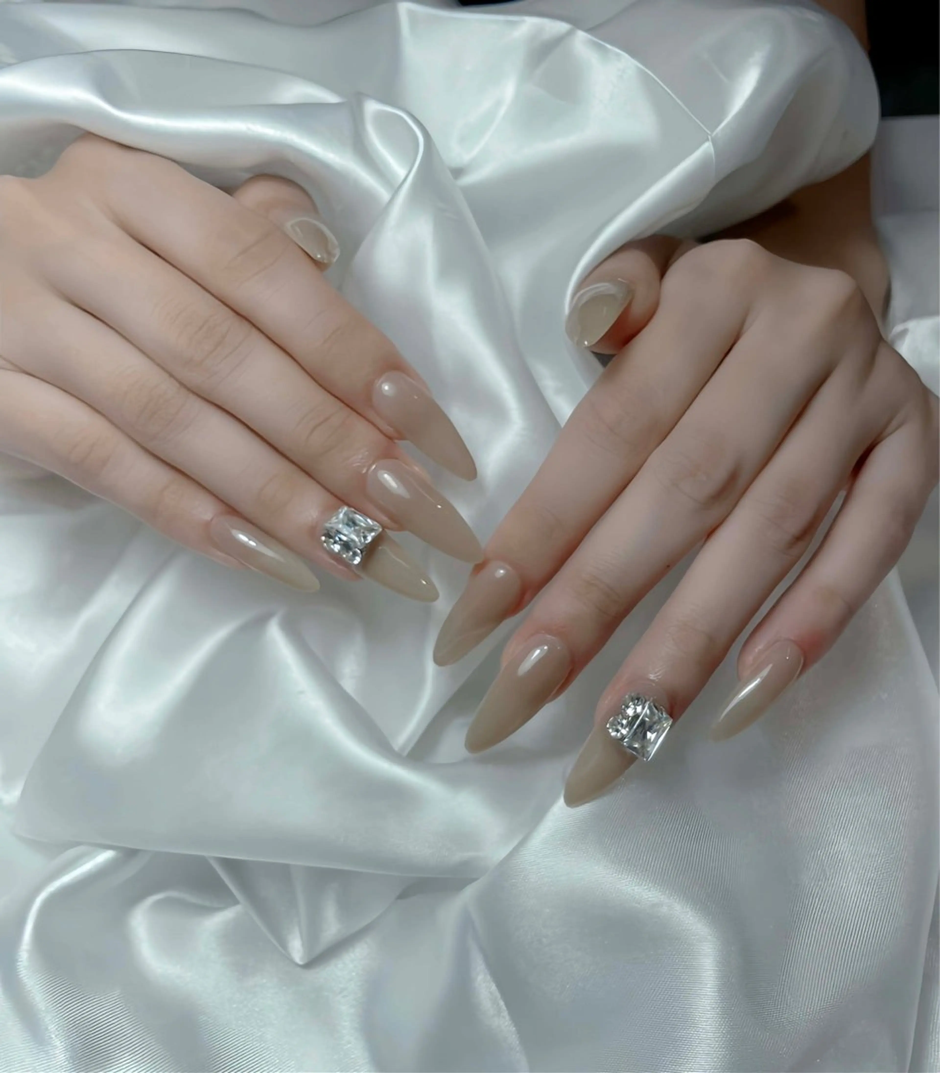 ネイル フラワーネイル 韓国ネイル 持ち込み 春ネイル ワンホンネイル Huyn Nail Shinjyukuのネイルデザイン