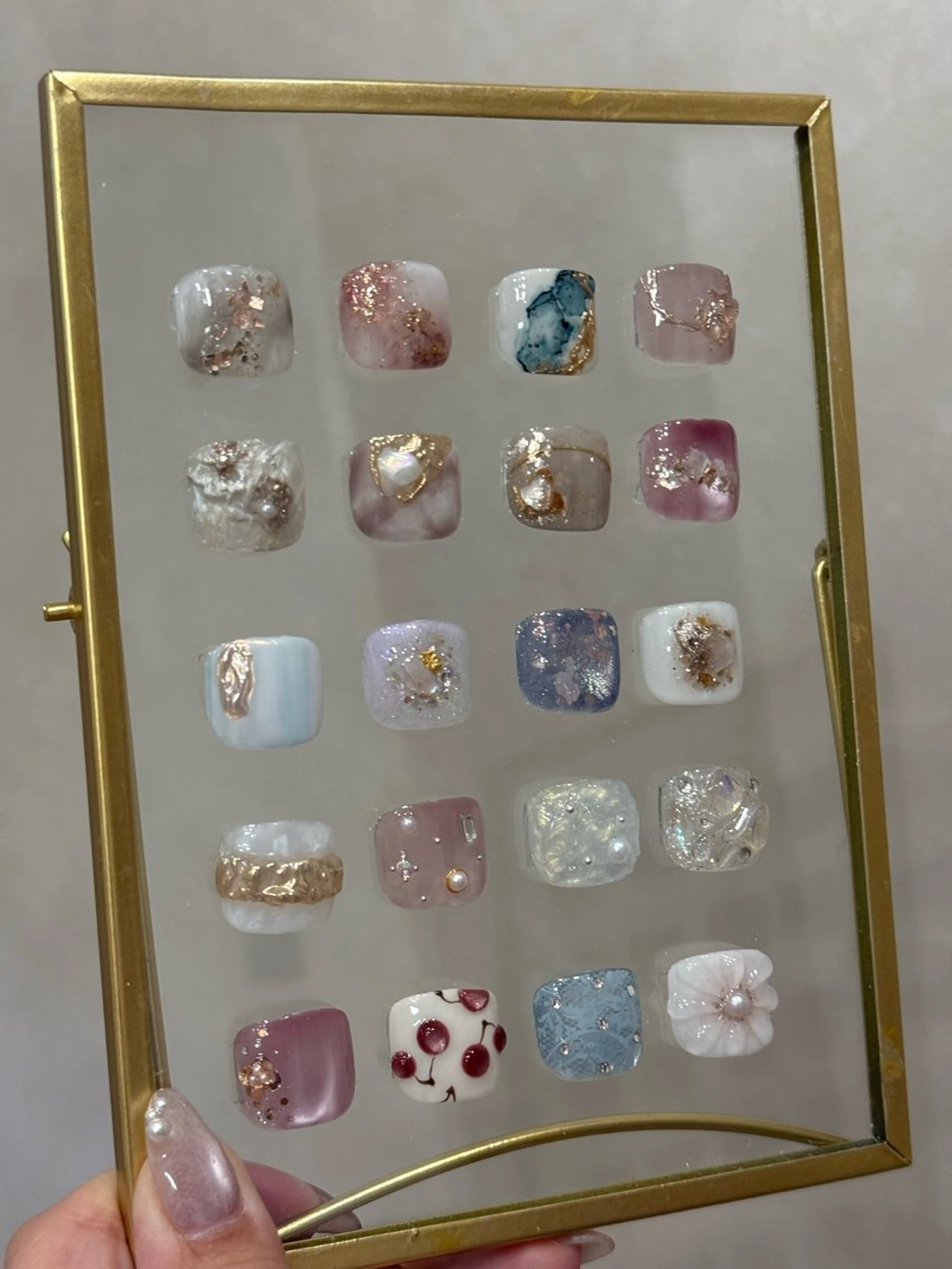 ネイル フットネイル nailsalon mionのネイルデザイン